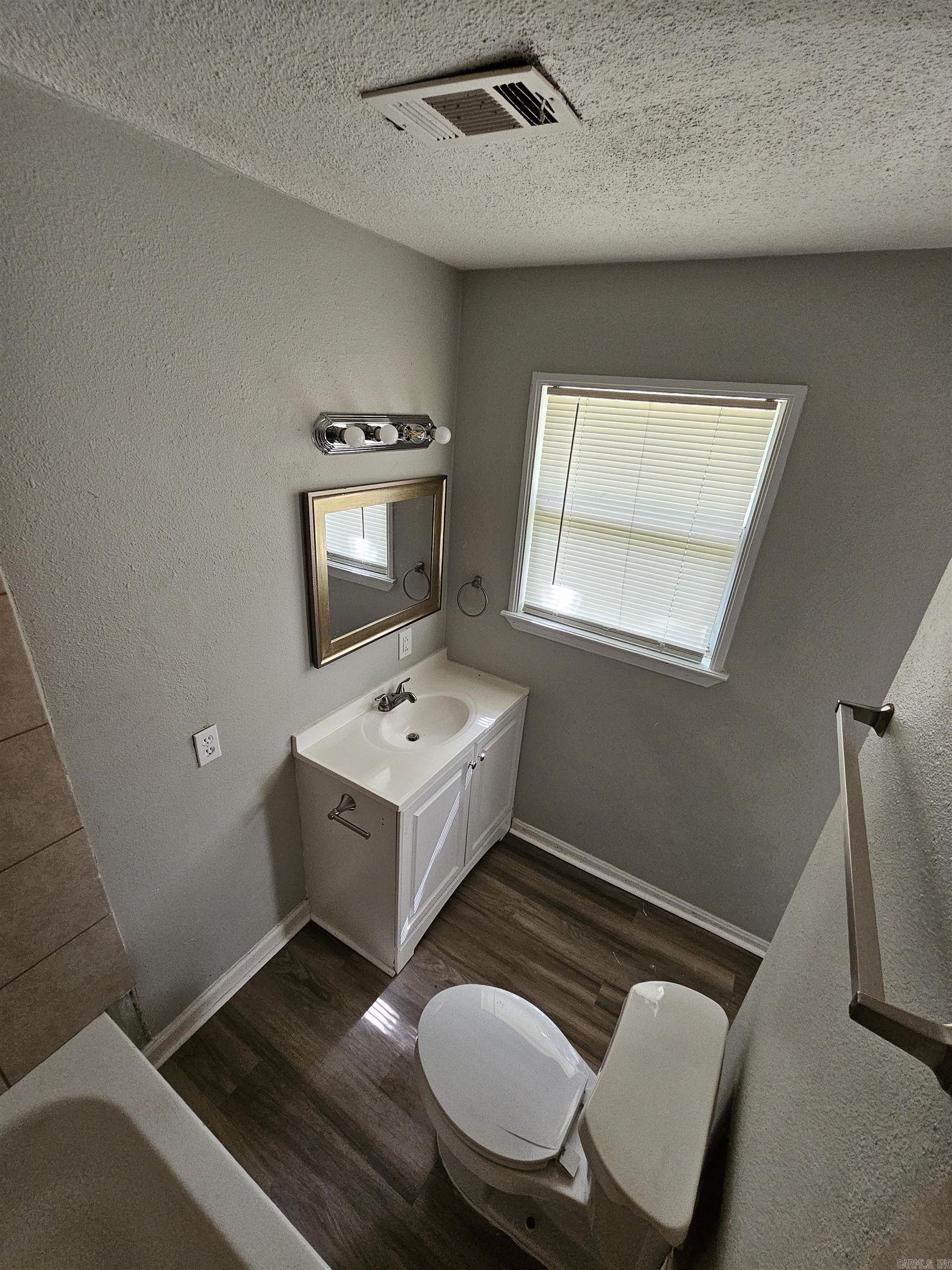 8315 Clearlake Drive Property Photo 12