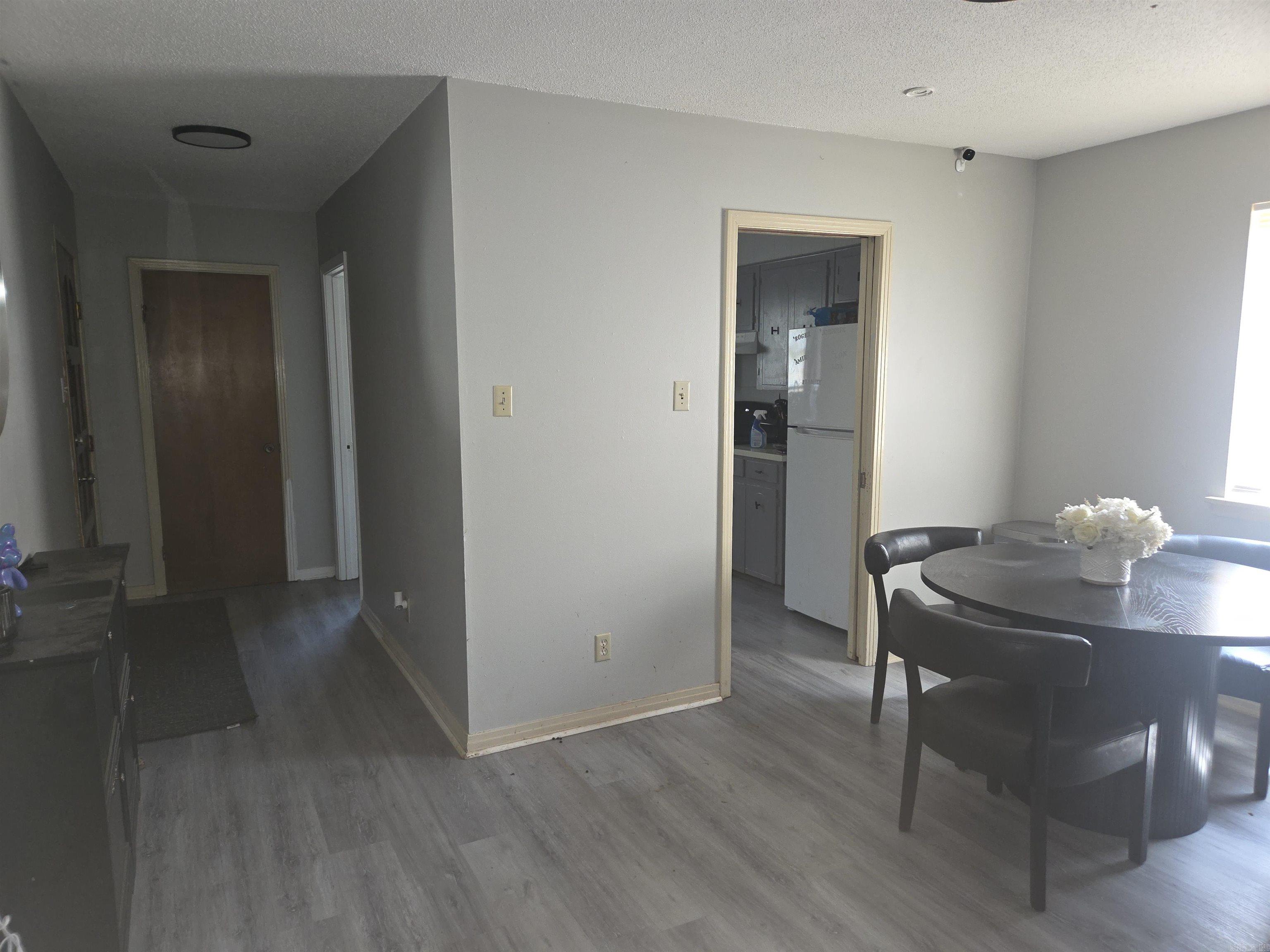 5 Laramie Cove Property Photo 9
