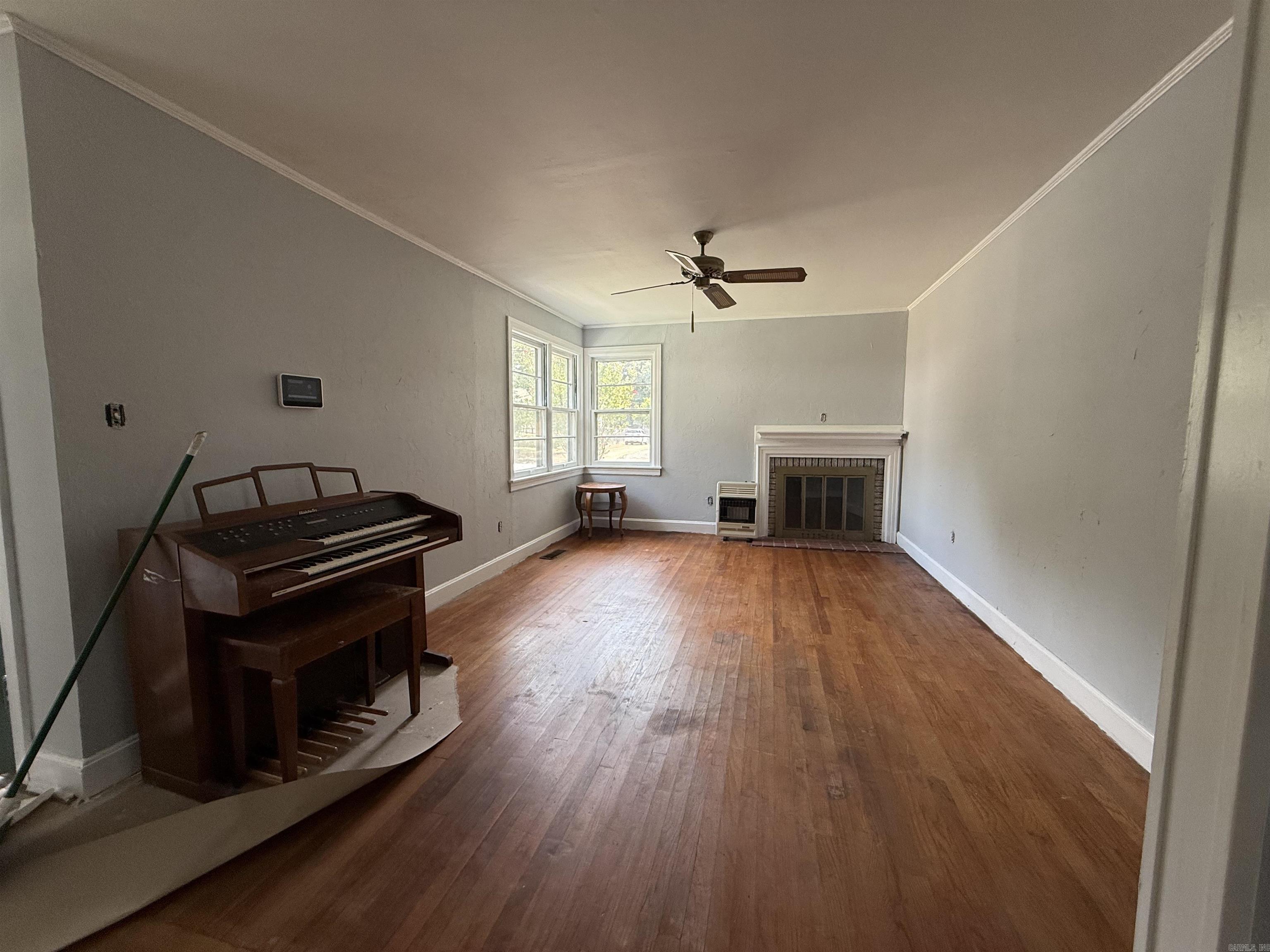 103 N College Street Property Photo 4