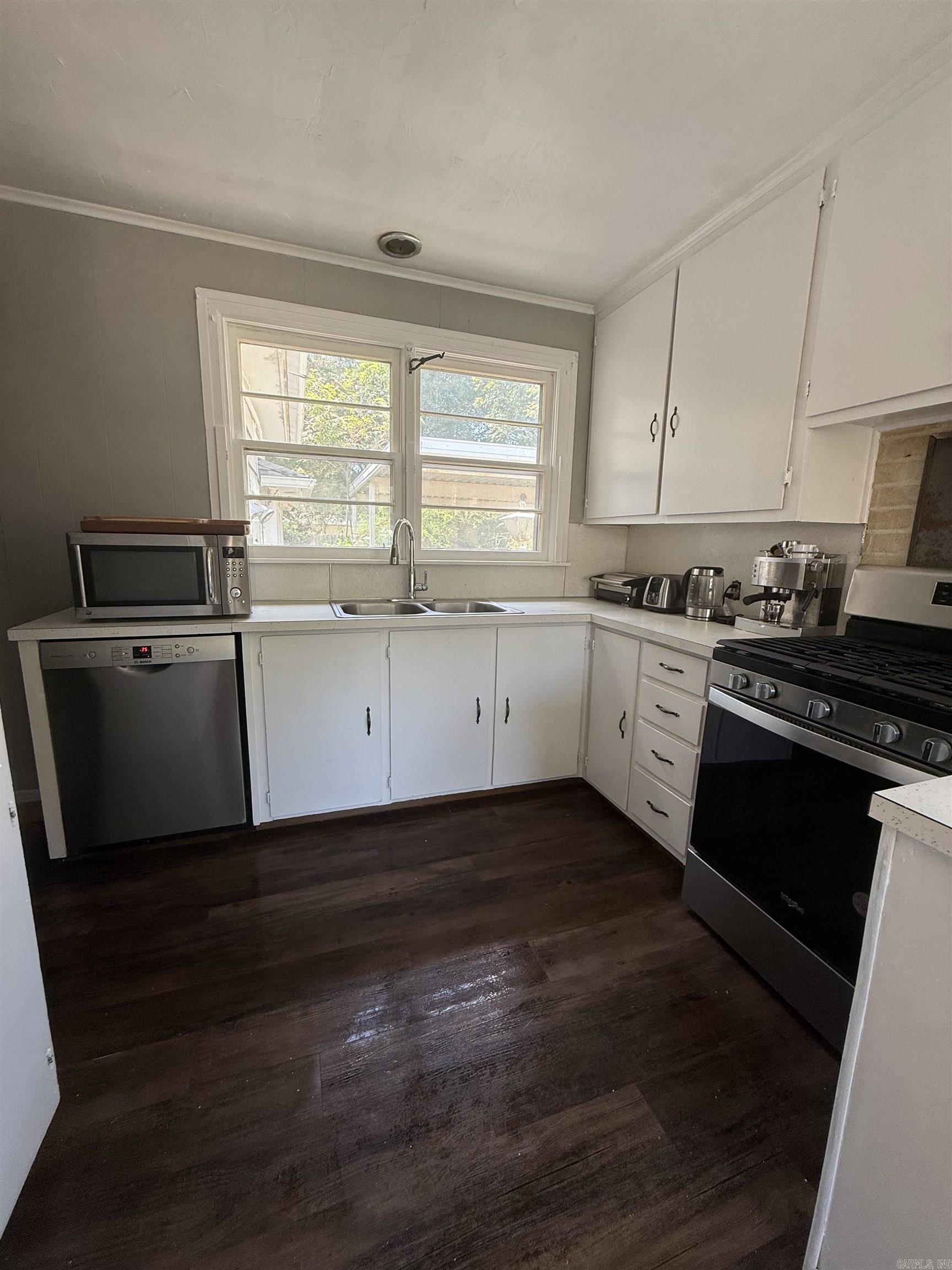 103 N College Street Property Photo 8