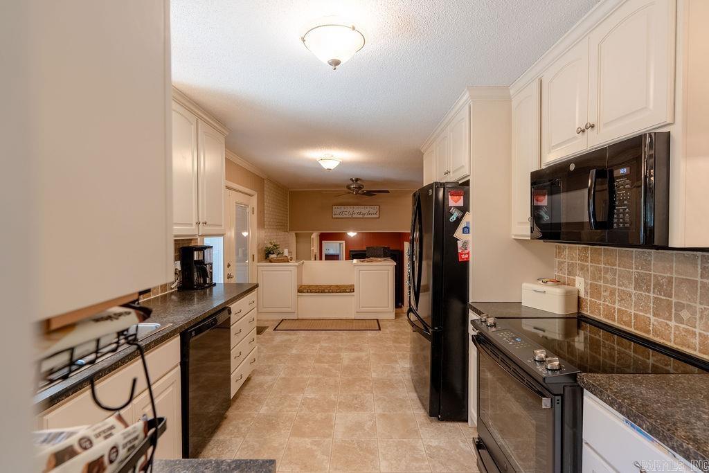 1108 Dobbins Dr. Property Photo 8