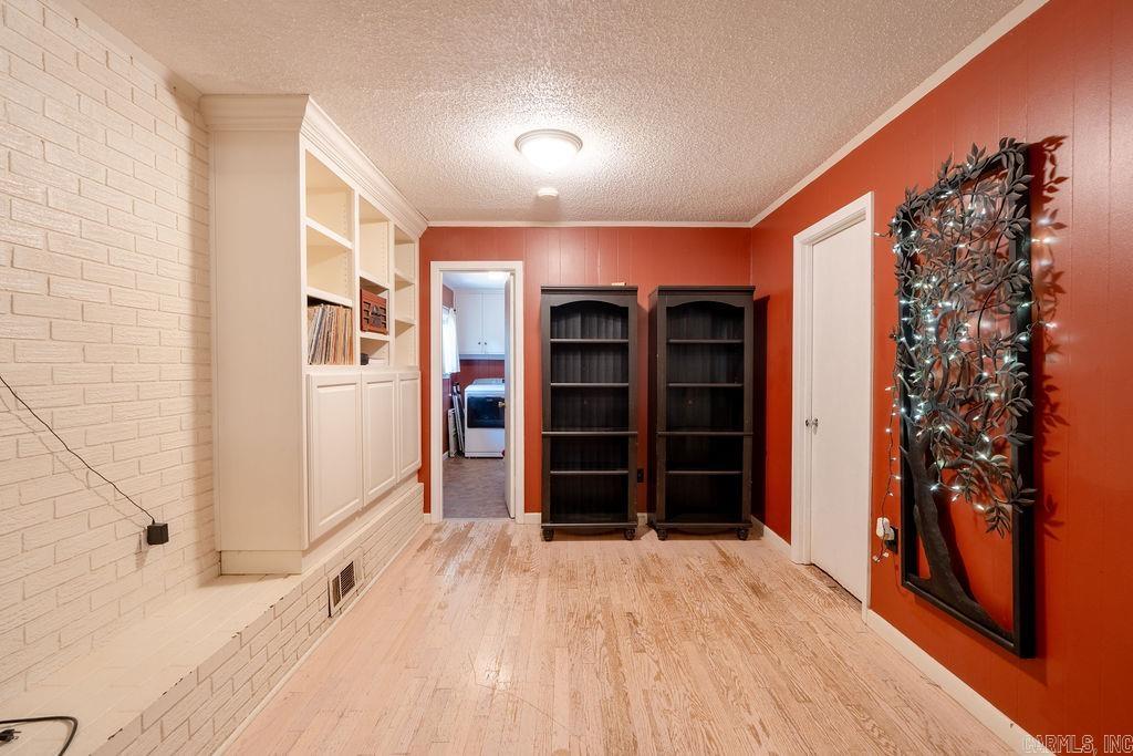 1108 Dobbins Dr. Property Photo 28