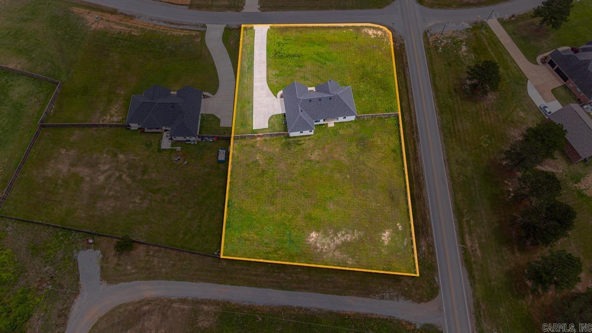1001 Cambri Lane Property Photo 3