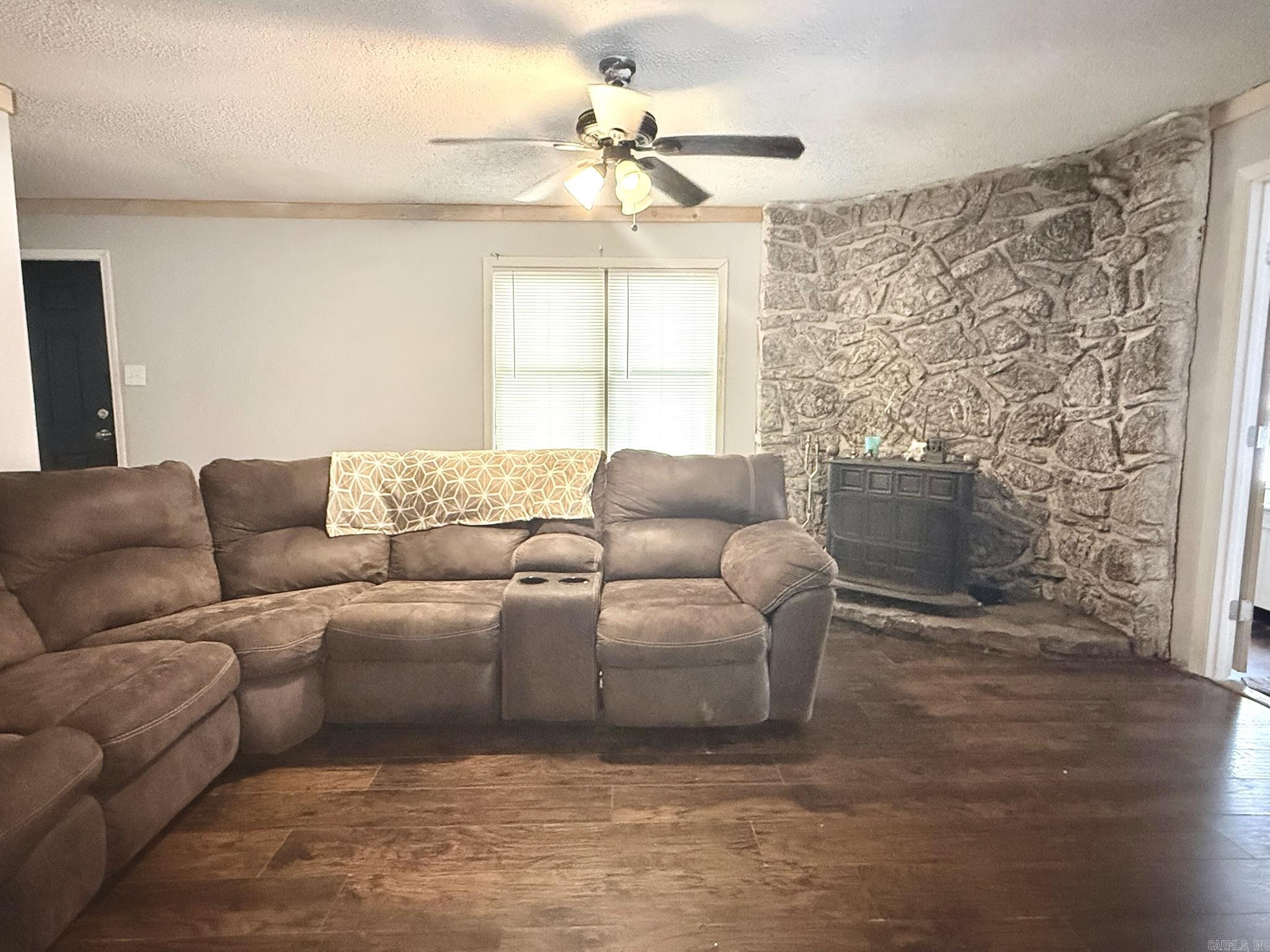 391 Ballard Drive Property Photo 6