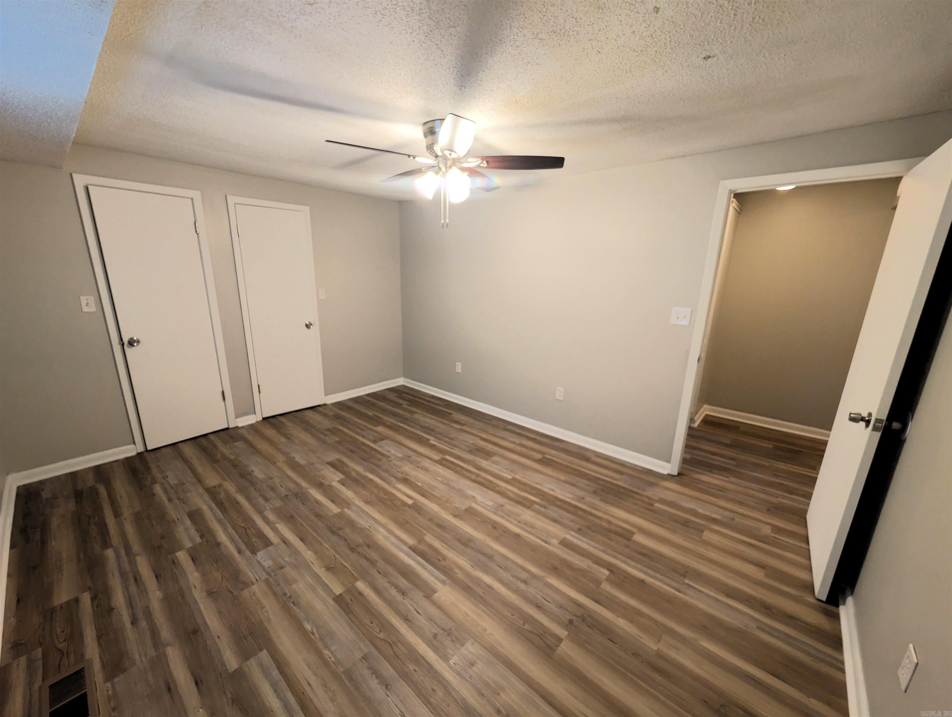 305 Jackson Street Property Photo 9