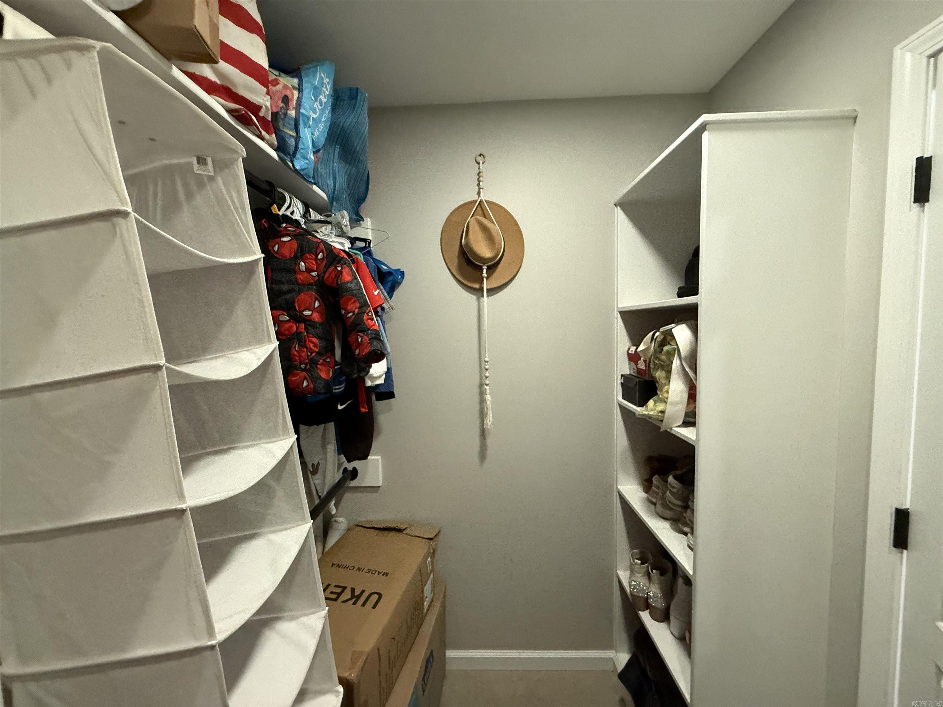 346 Lois Lane Property Photo 19