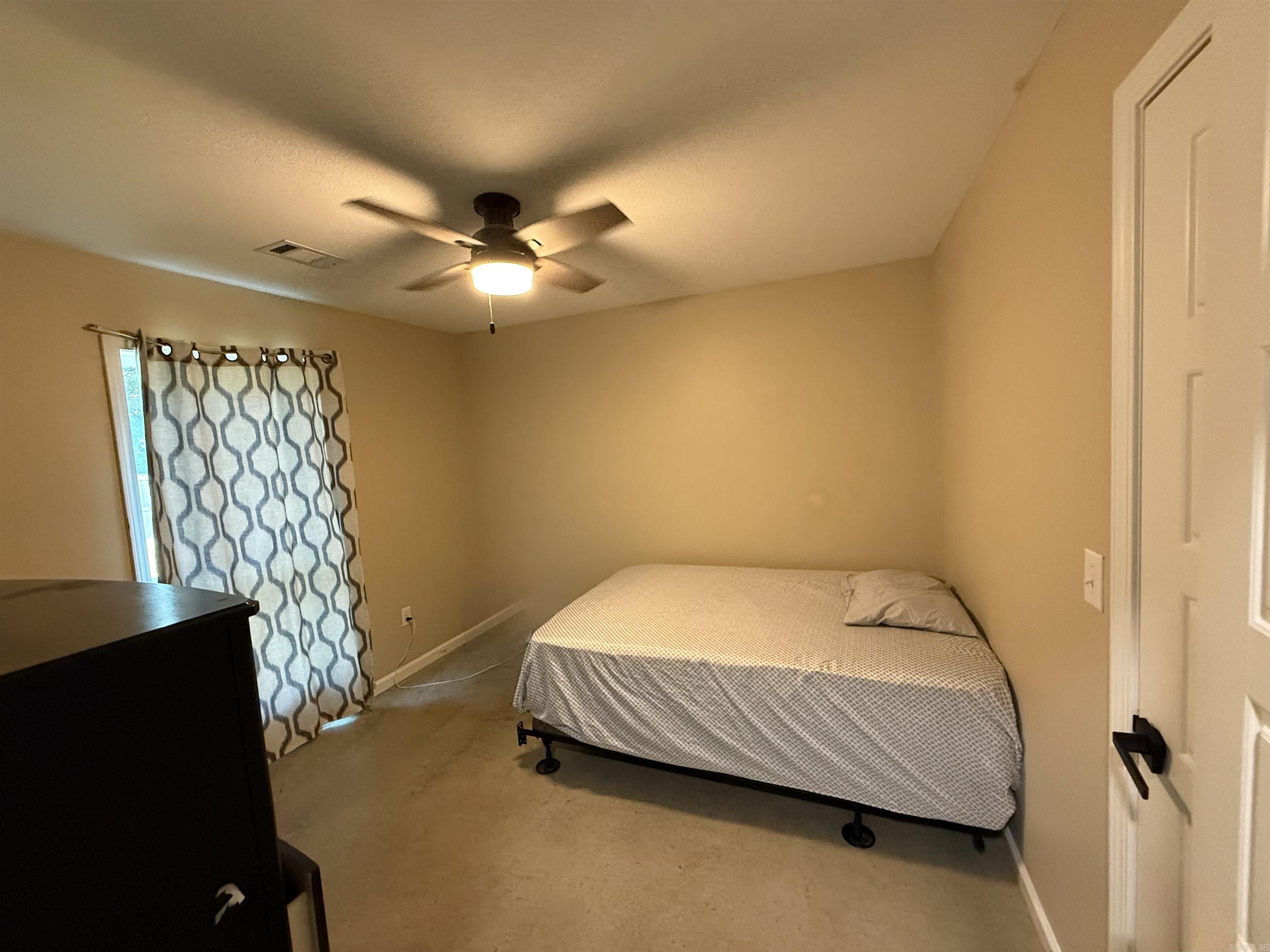 346 Lois Lane Property Photo 22