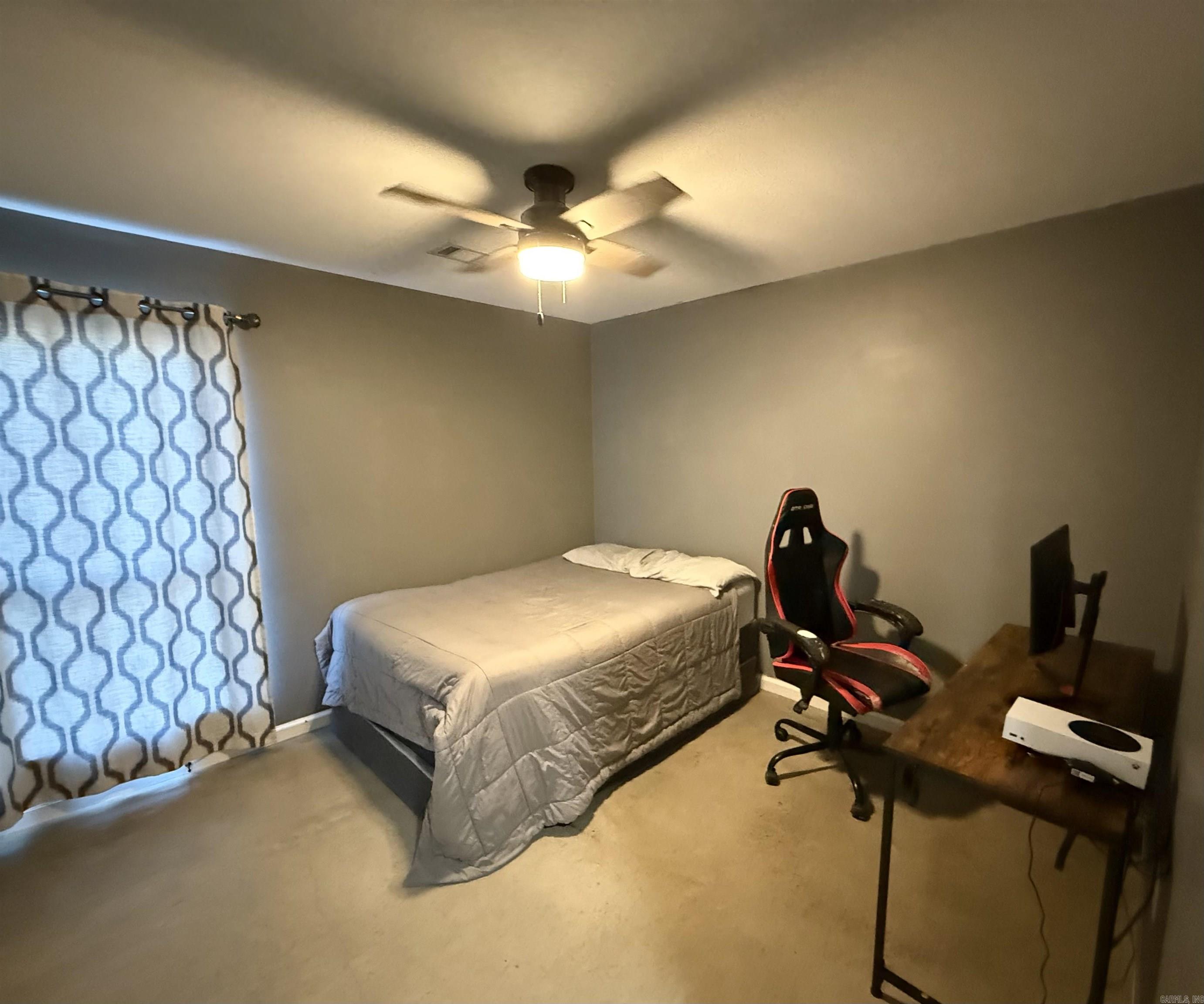 346 Lois Lane Property Photo 23