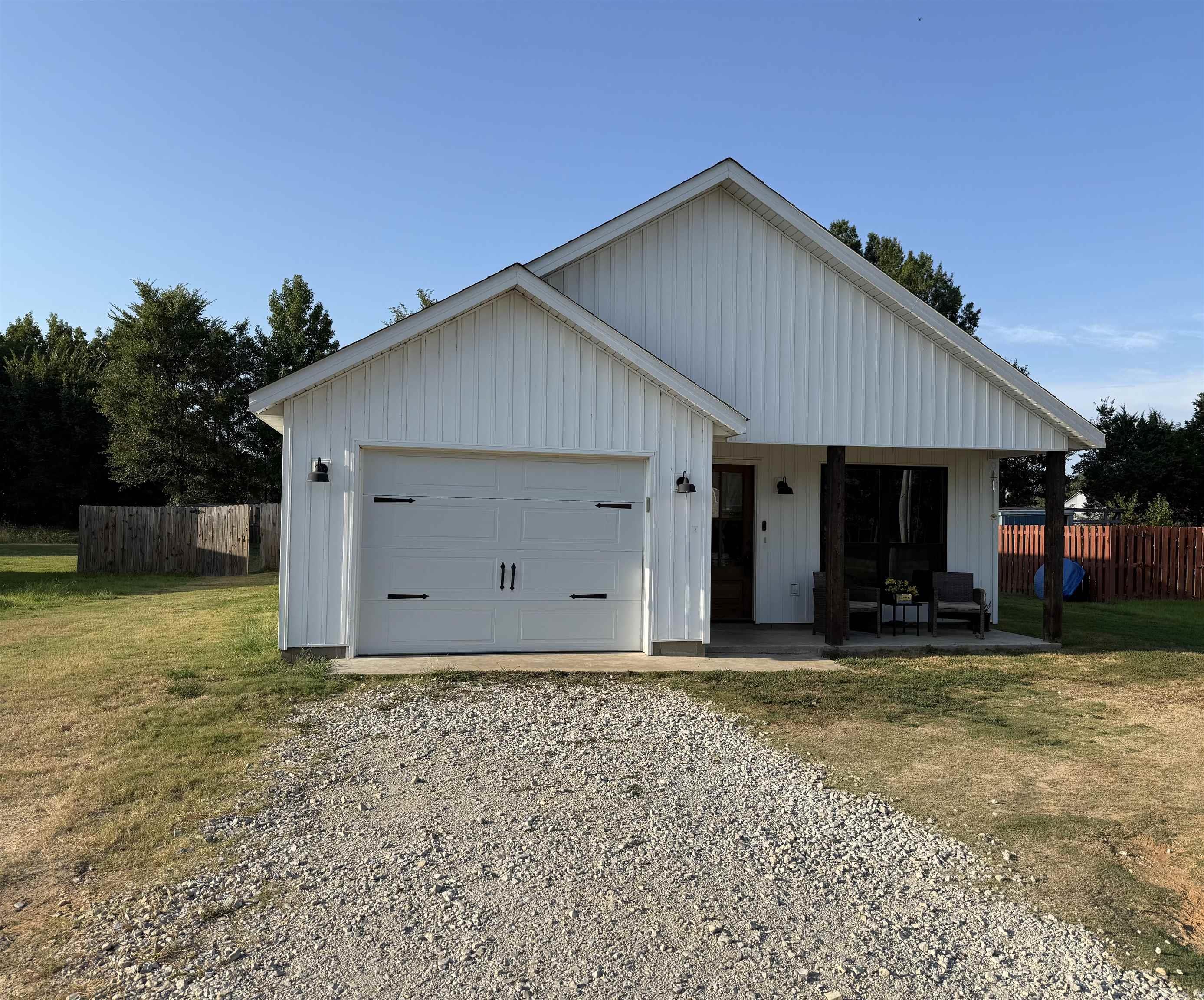 346 Lois Lane Property Photo 30