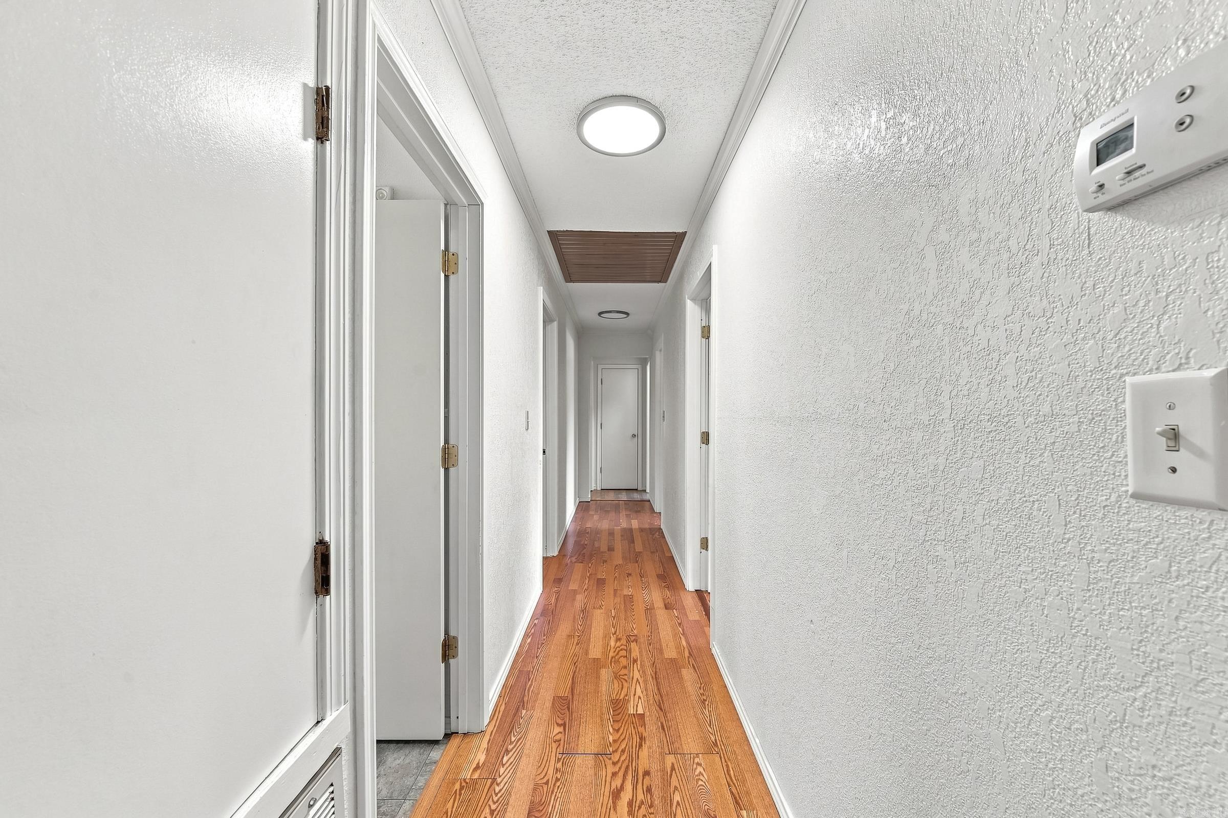 902 Lazenby Property Photo 12