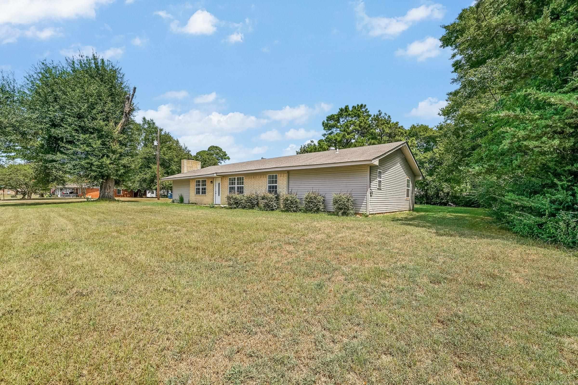 902 Lazenby Property Photo 31