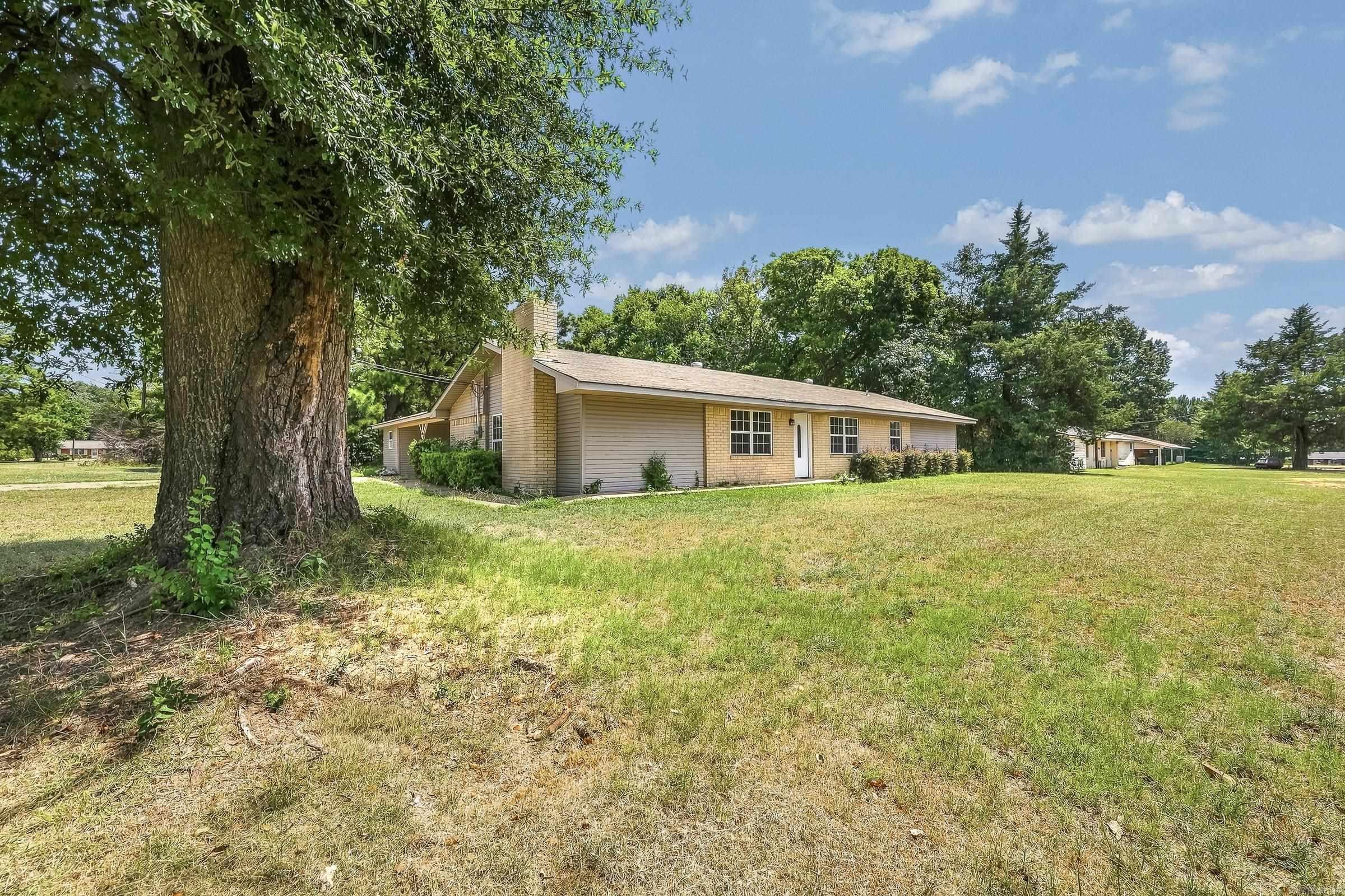 902 Lazenby Property Photo 32