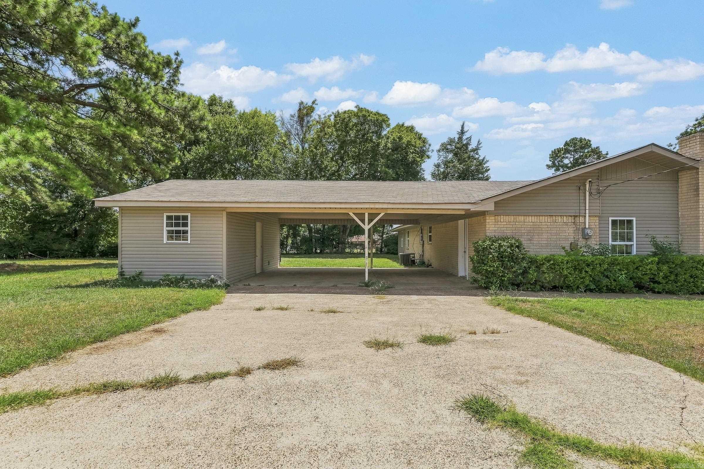 902 Lazenby Property Photo 34