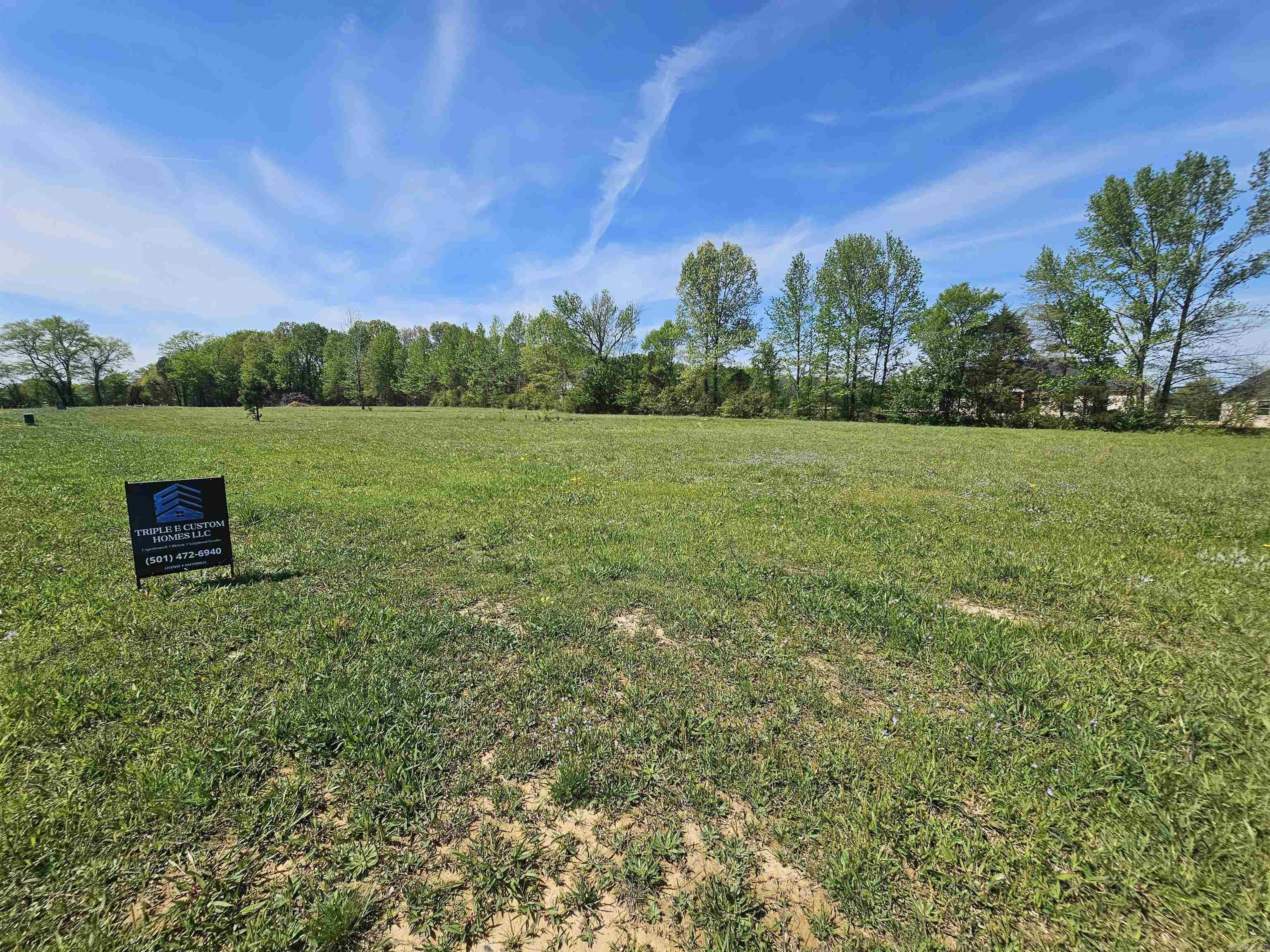 30 Cresent Cove Property Photo 2