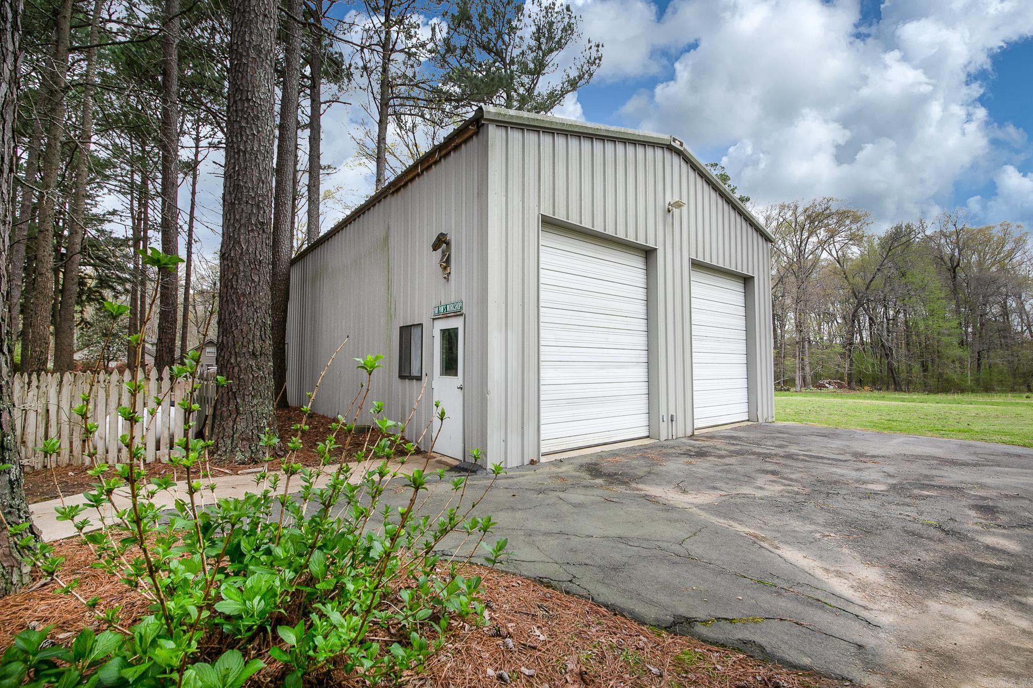 572 Cherrywood Drive Property Photo 3