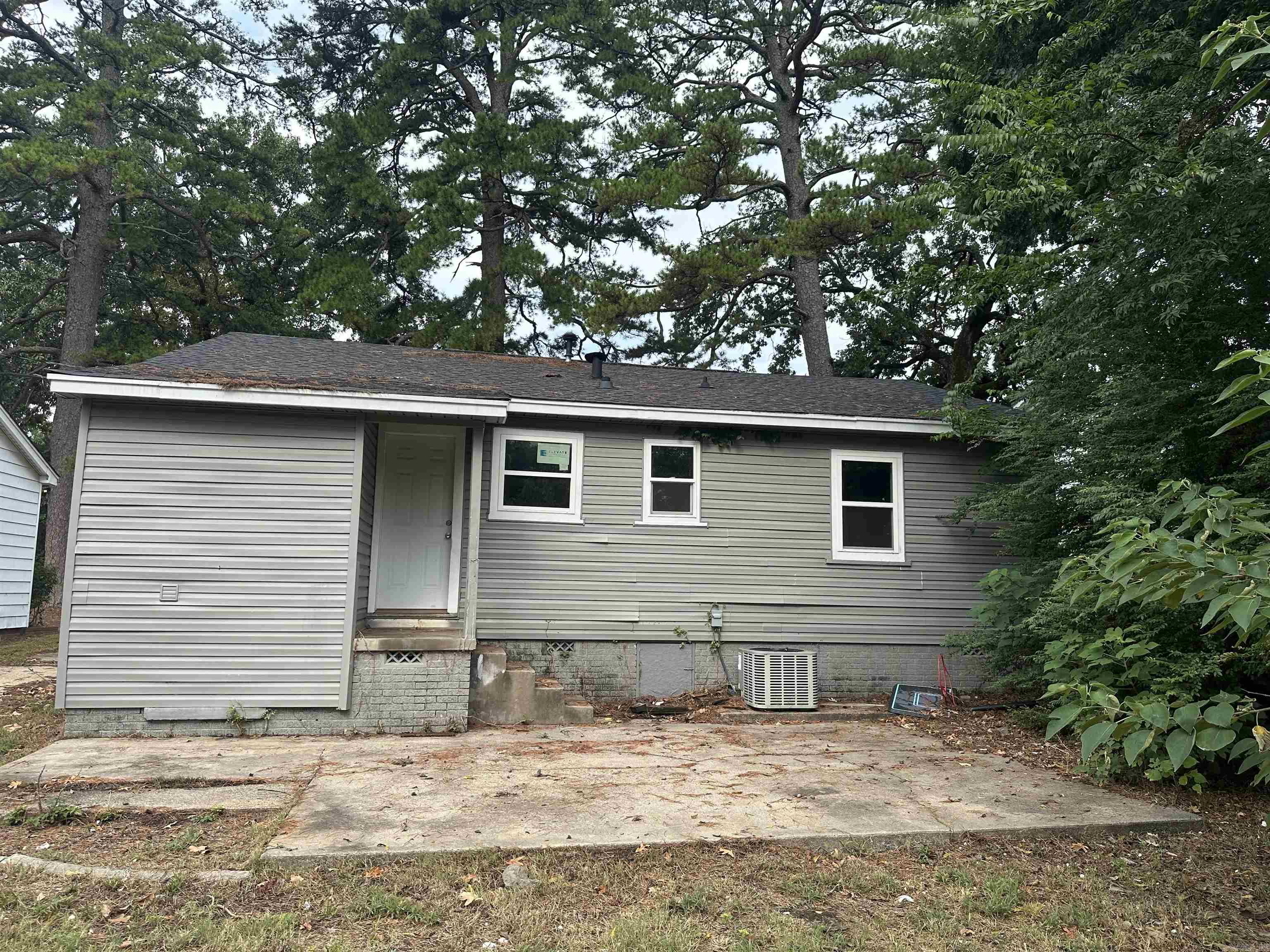 2009 Brown Street Property Photo 16