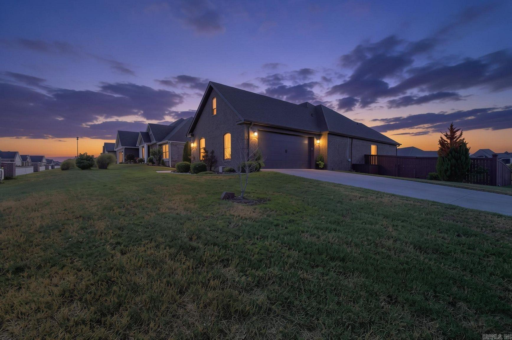9100 Rapid Water Dr Property Photo 3