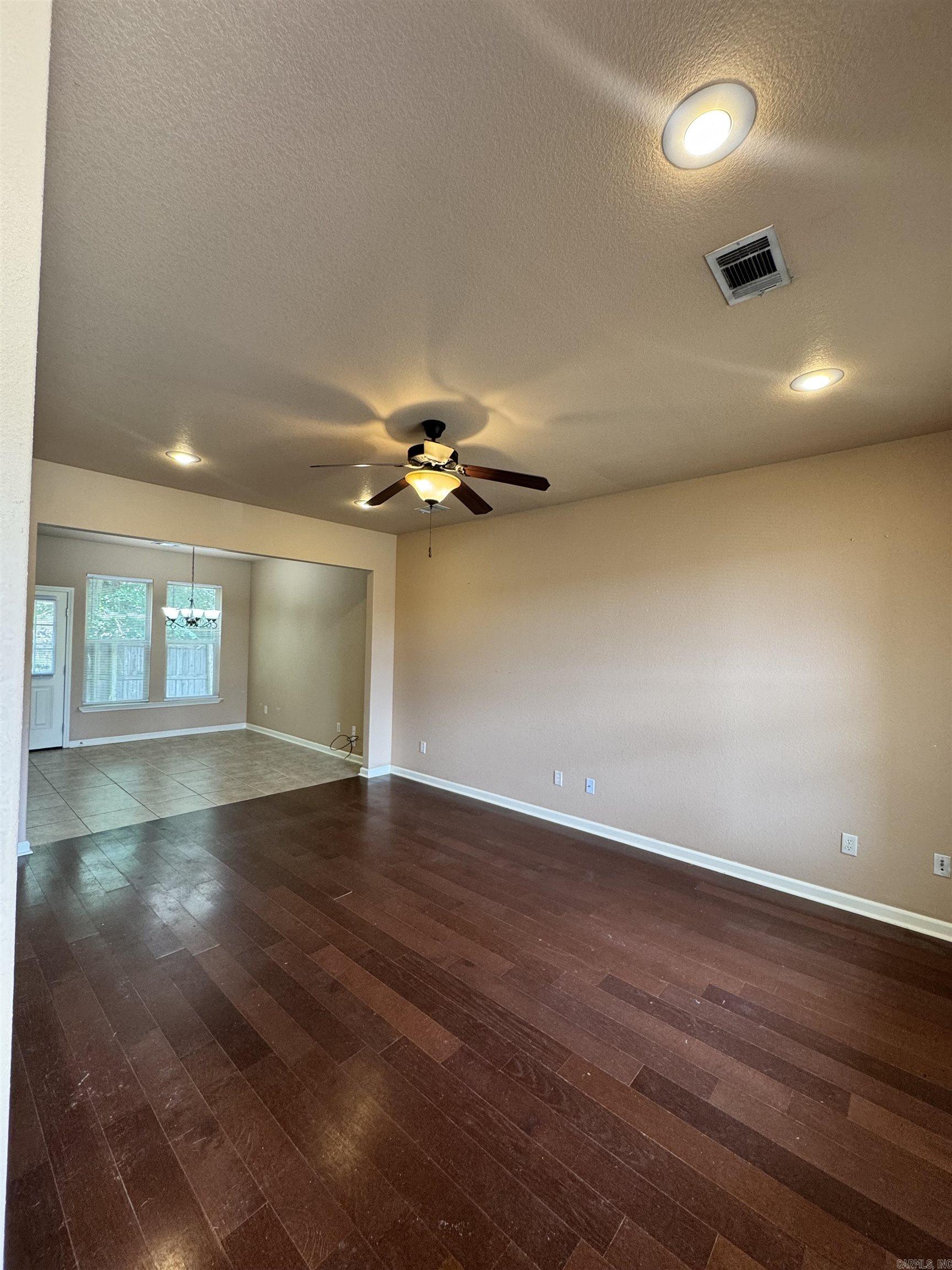 117b Shadow Peak Lane Property Photo 3