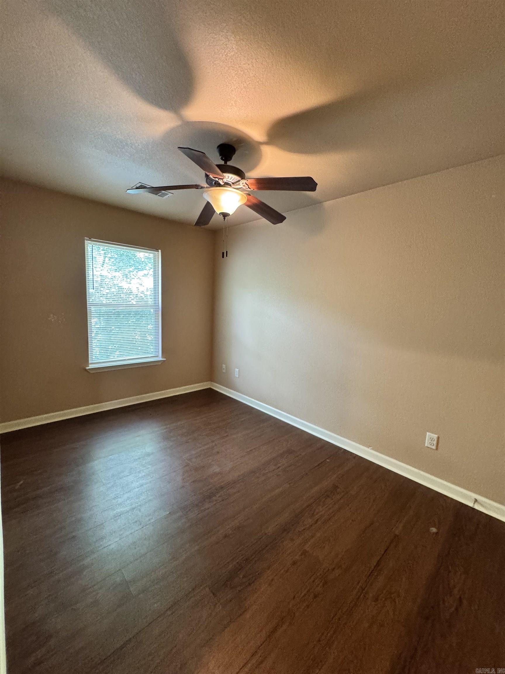 117b Shadow Peak Lane Property Photo 10