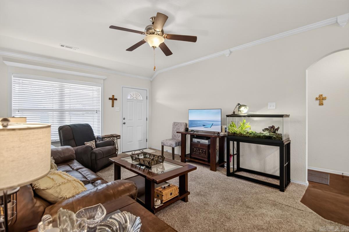 3217 Miracle Heights Property Photo 4