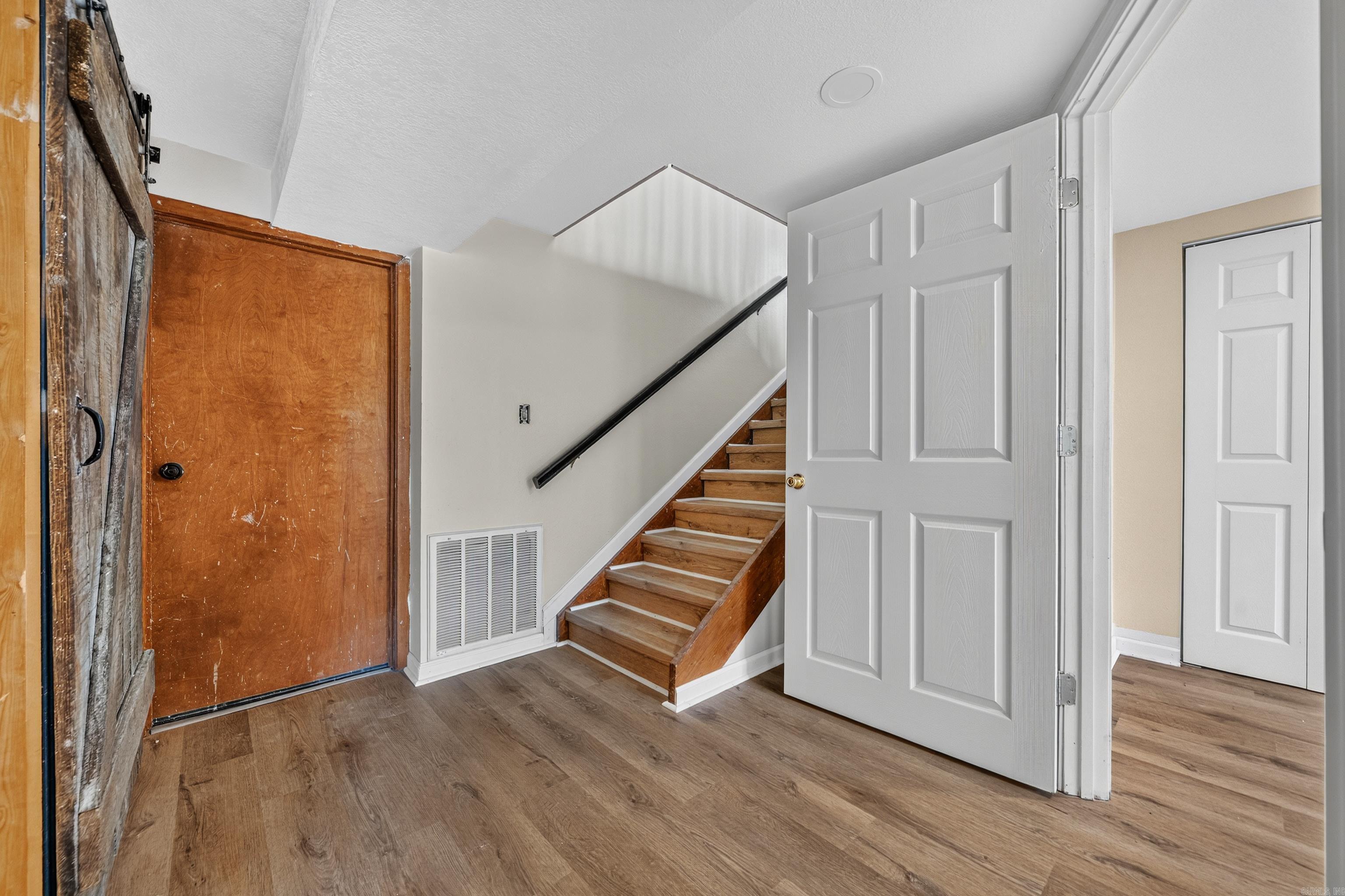 218 Scenic Property Photo 11