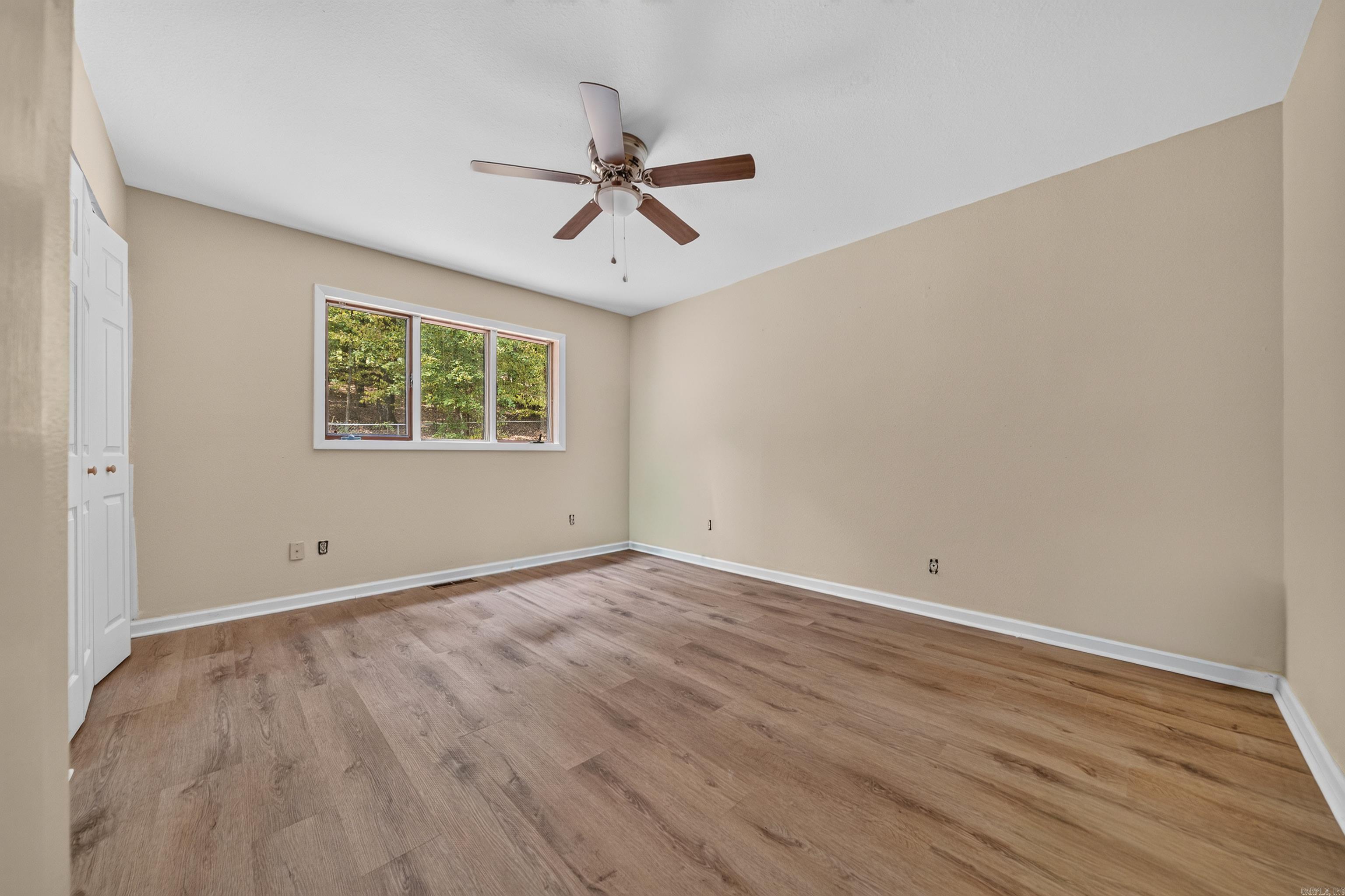 218 Scenic Property Photo 16