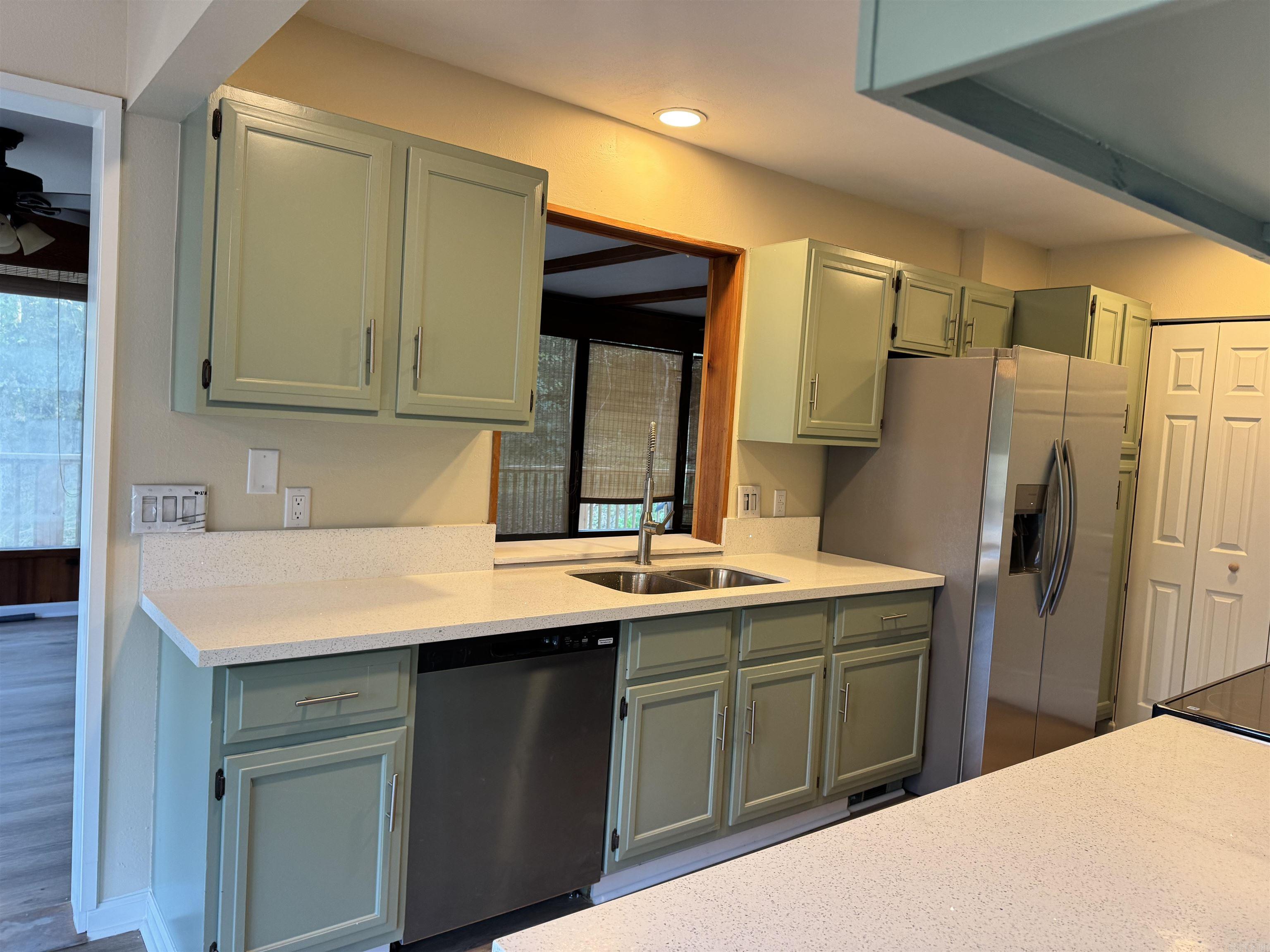 218 Scenic Property Photo 33