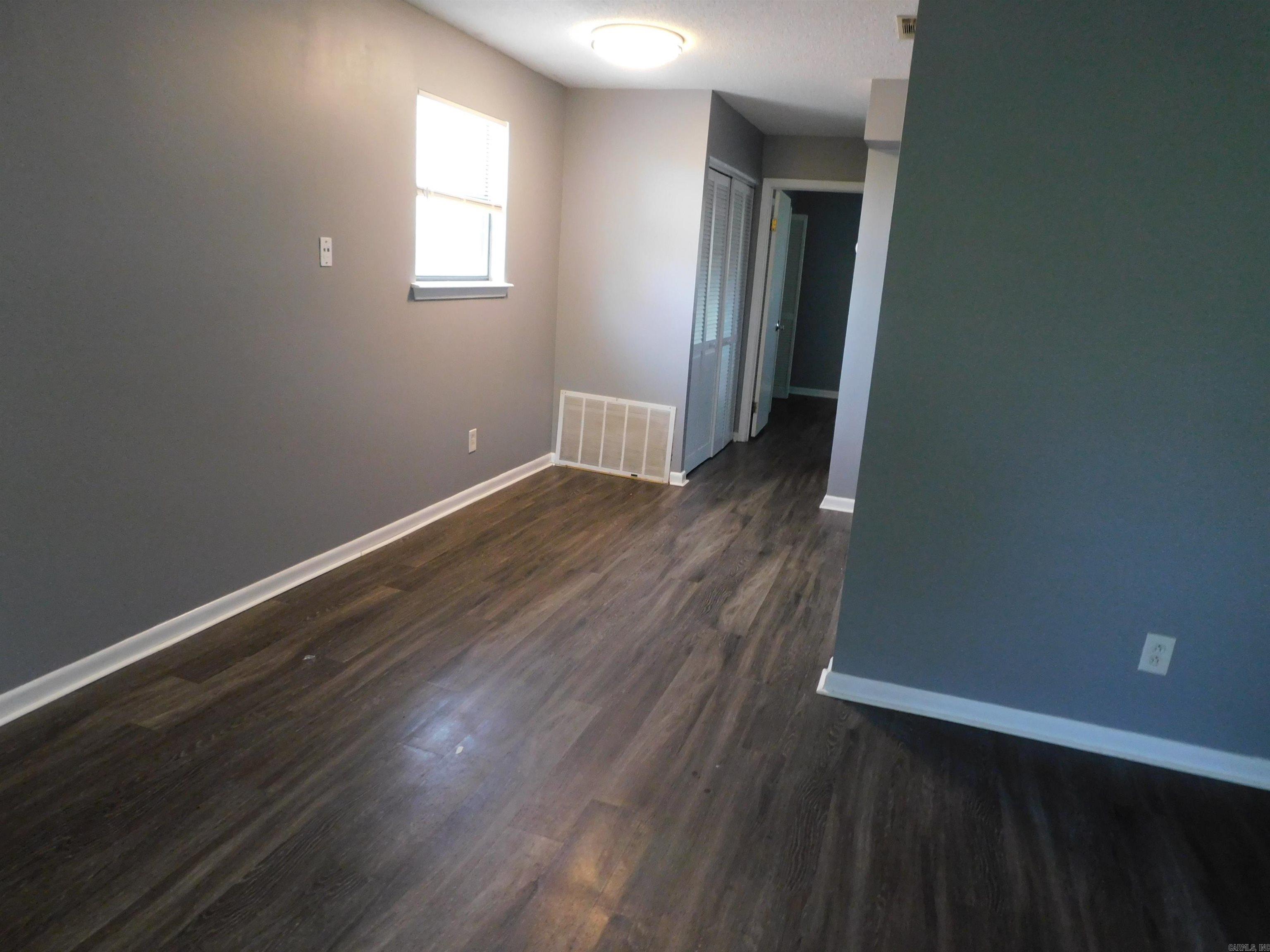 9 Meredith Court Property Photo 7