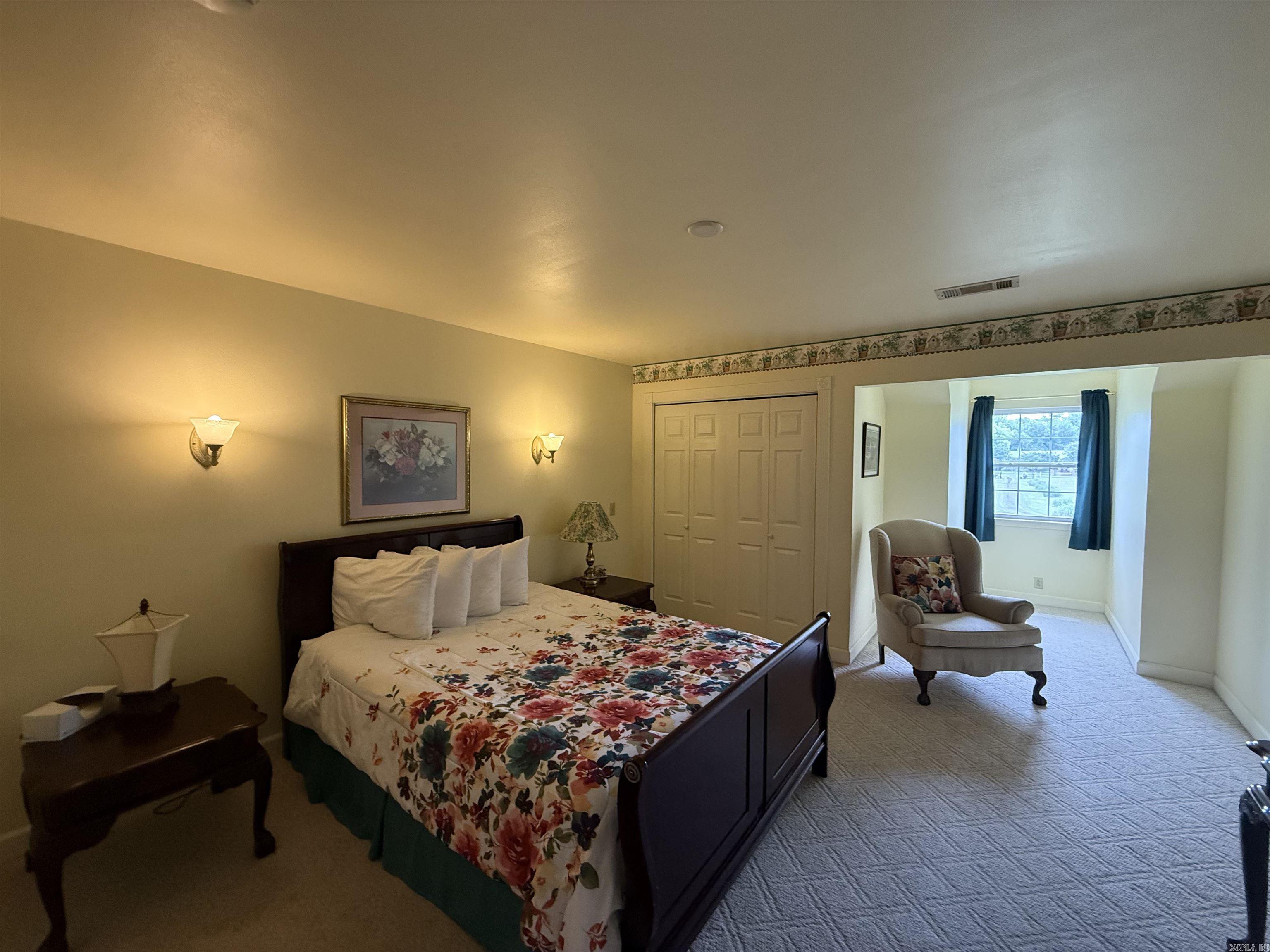 3144 Riverbend Road Property Photo 13