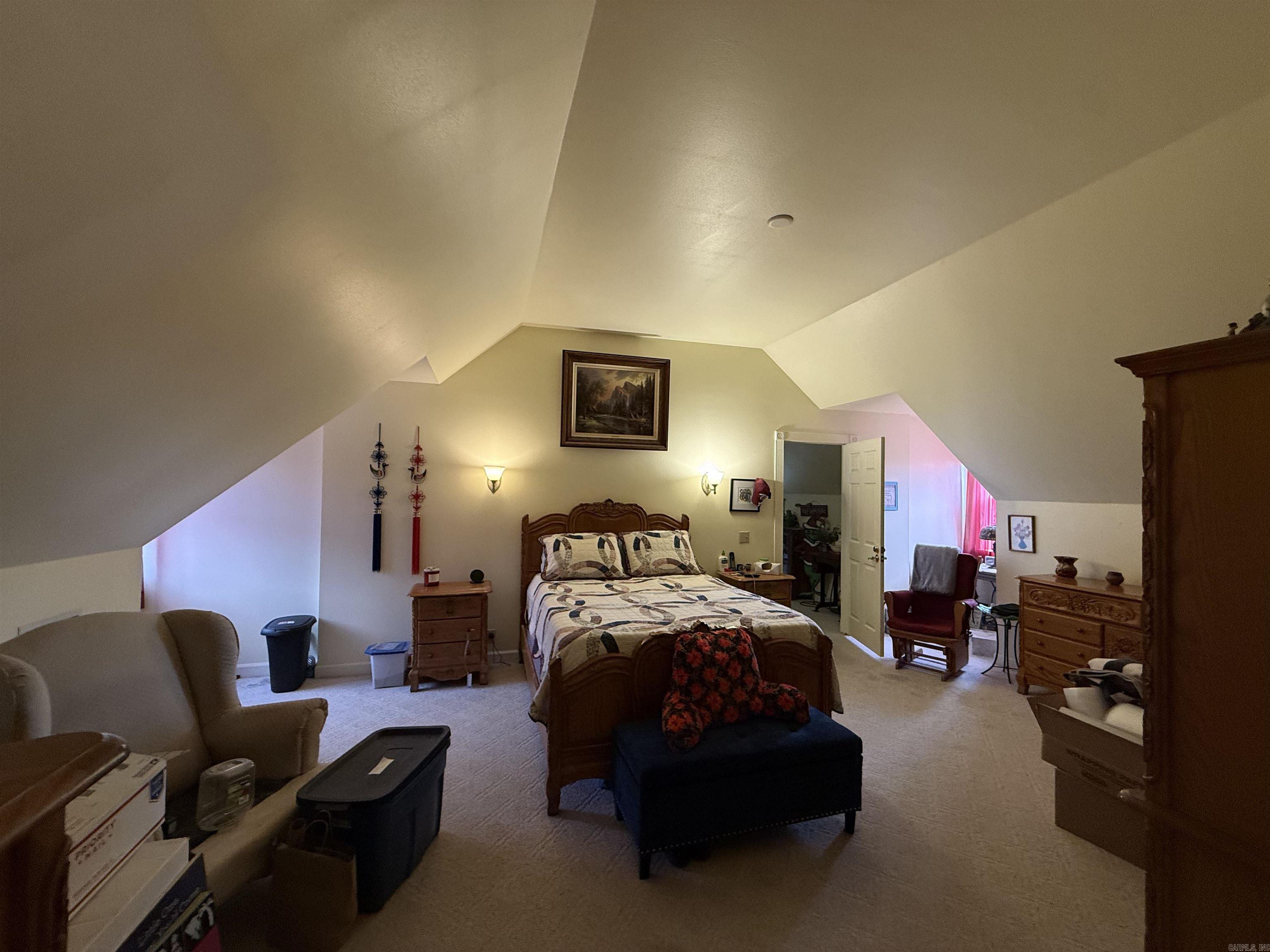 3144 Riverbend Road Property Photo 14