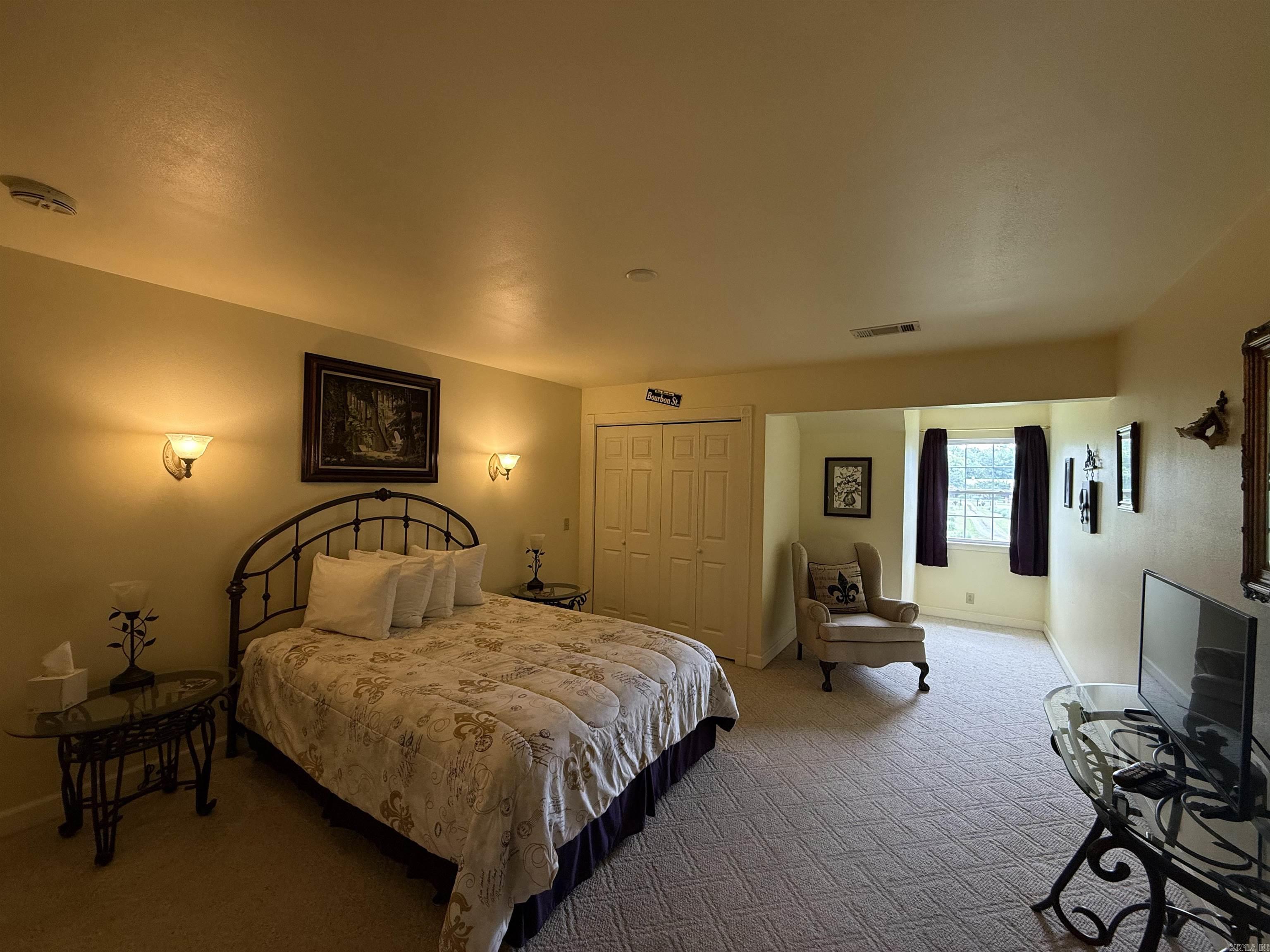 3144 Riverbend Road Property Photo 20