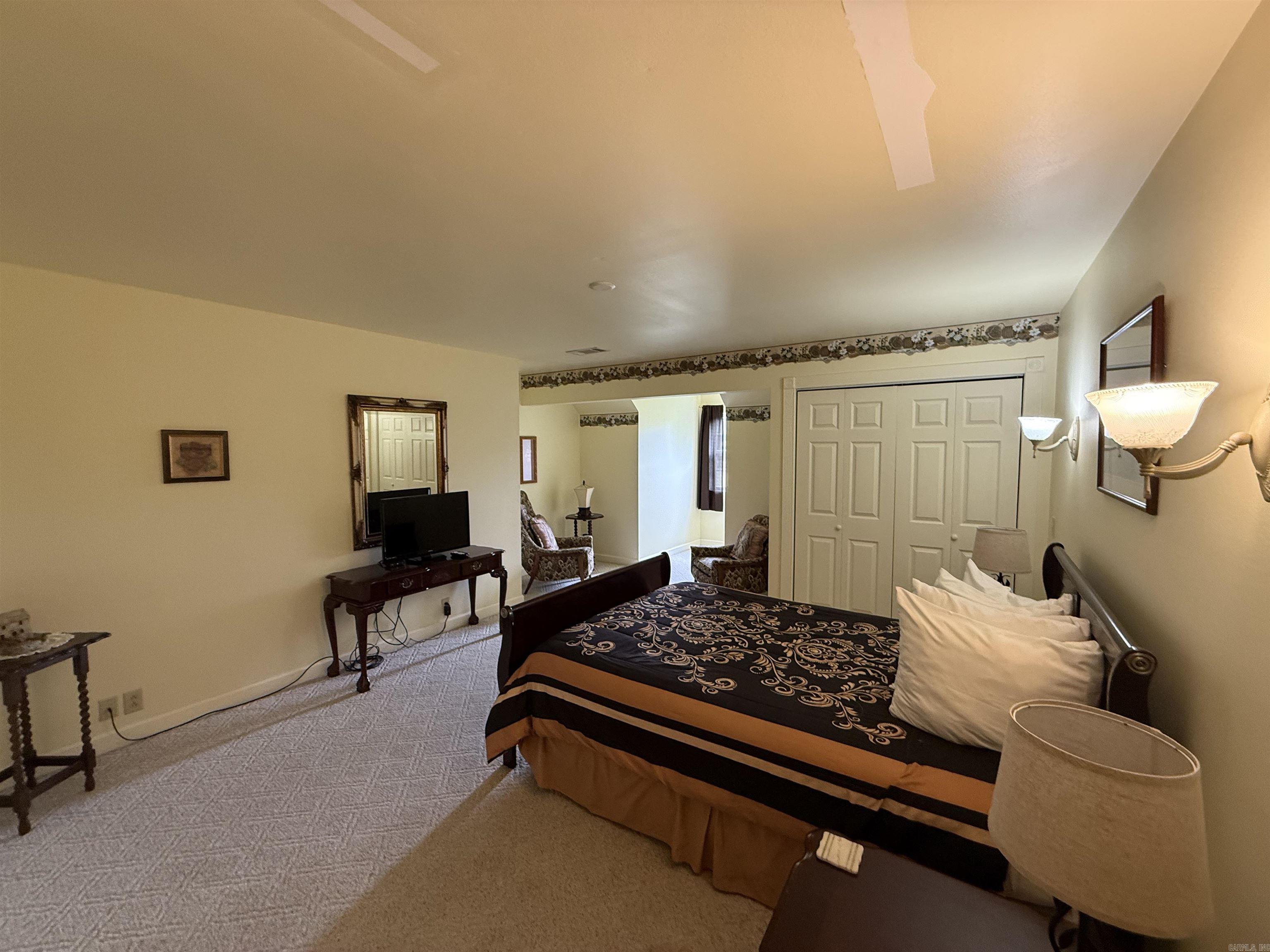 3144 Riverbend Road Property Photo 28