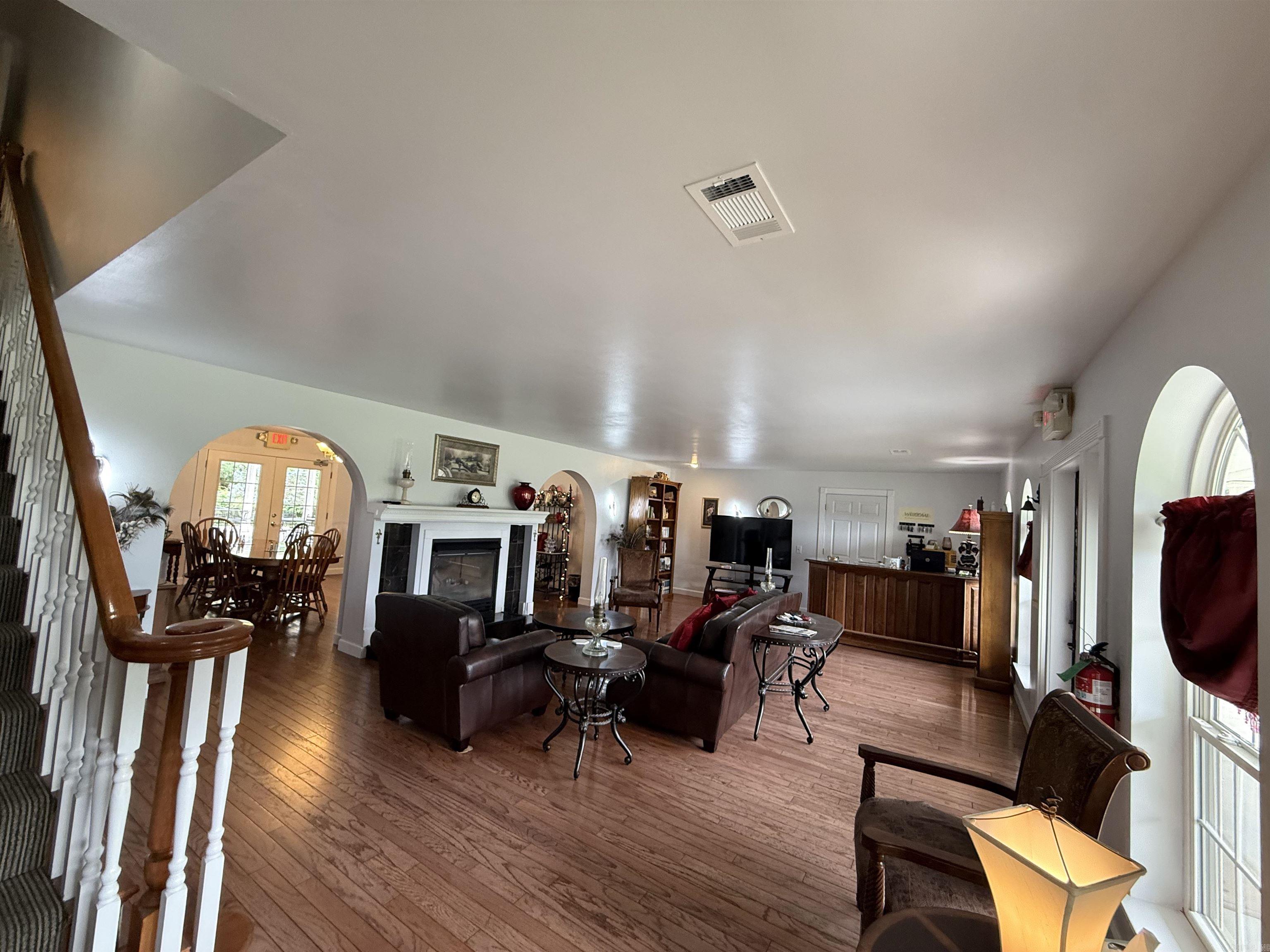 3144 Riverbend Road Property Photo 36