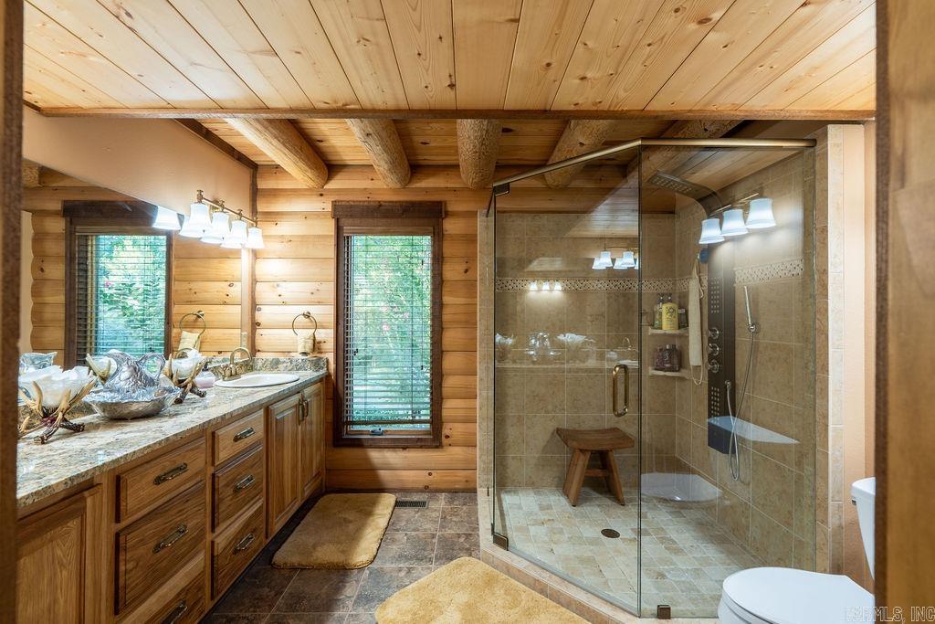 3359 Riverbend Road Property Photo 20