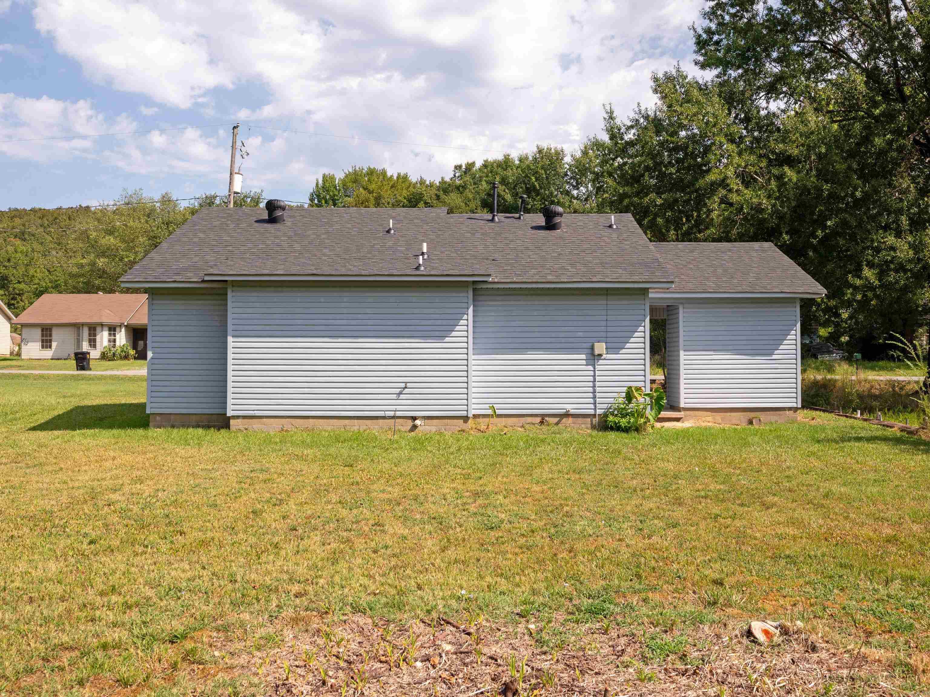 15 A Rolling Creek Property Photo 4