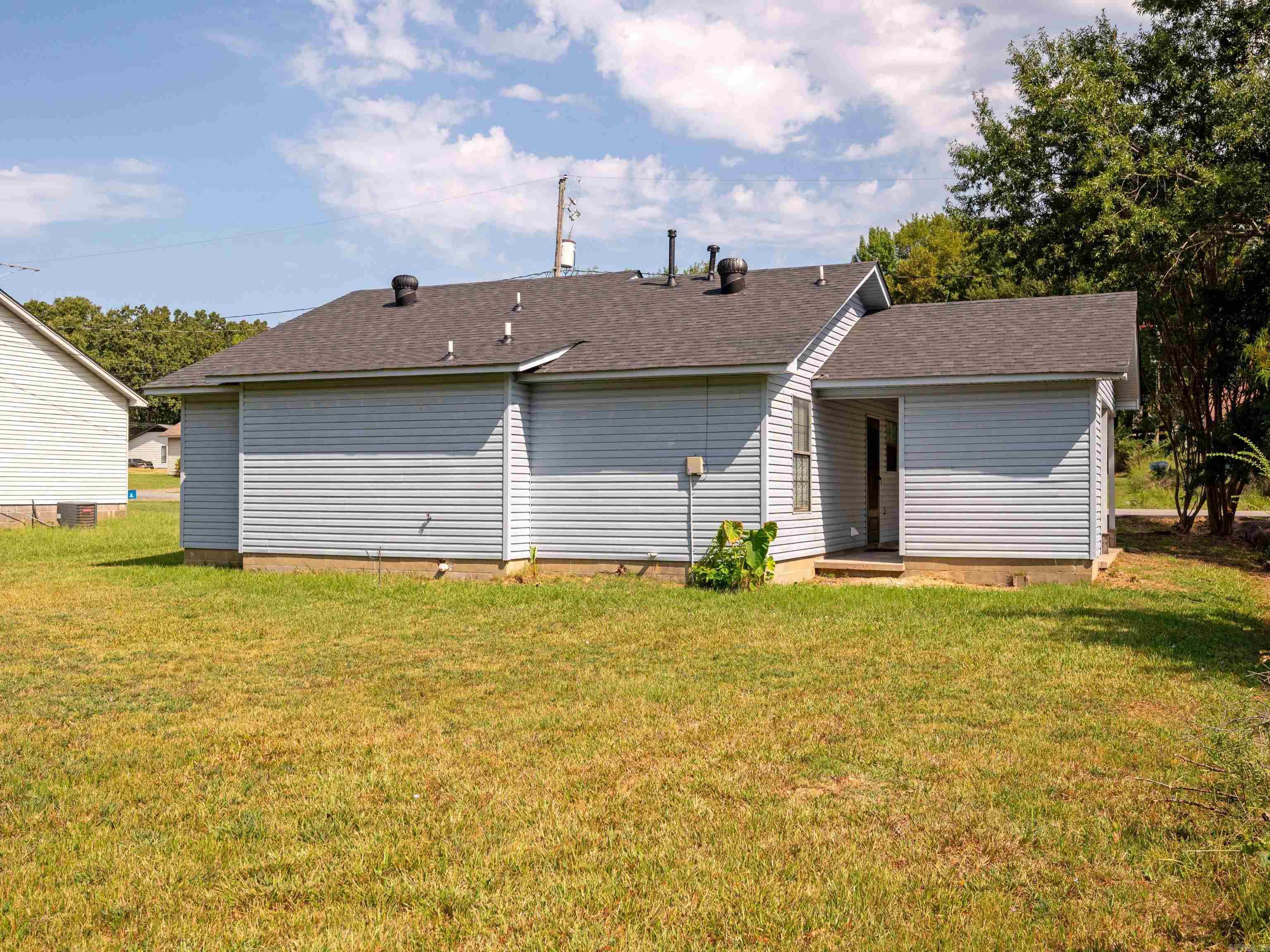 15 A Rolling Creek Property Photo 5