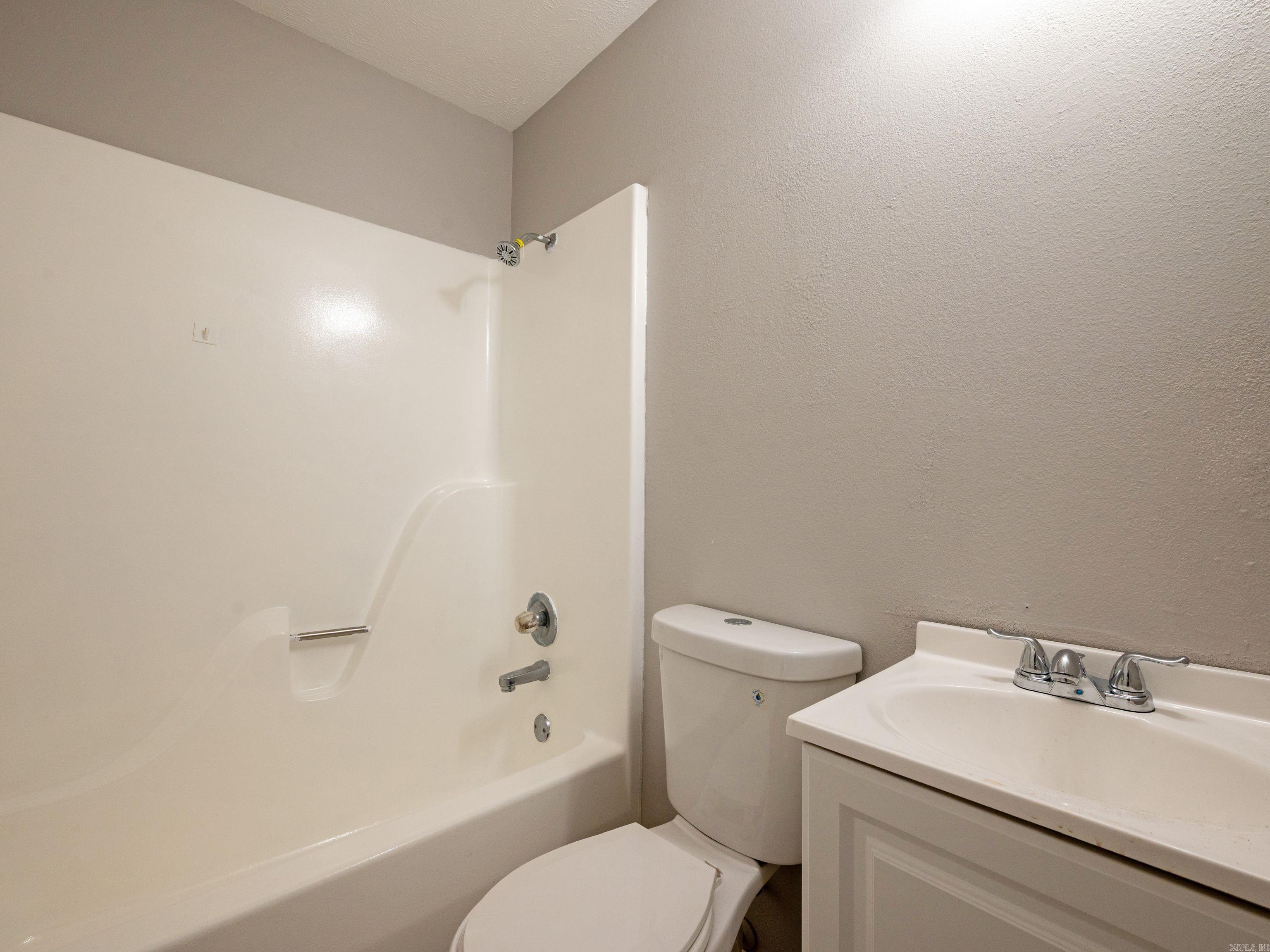 15 A Rolling Creek Property Photo 17