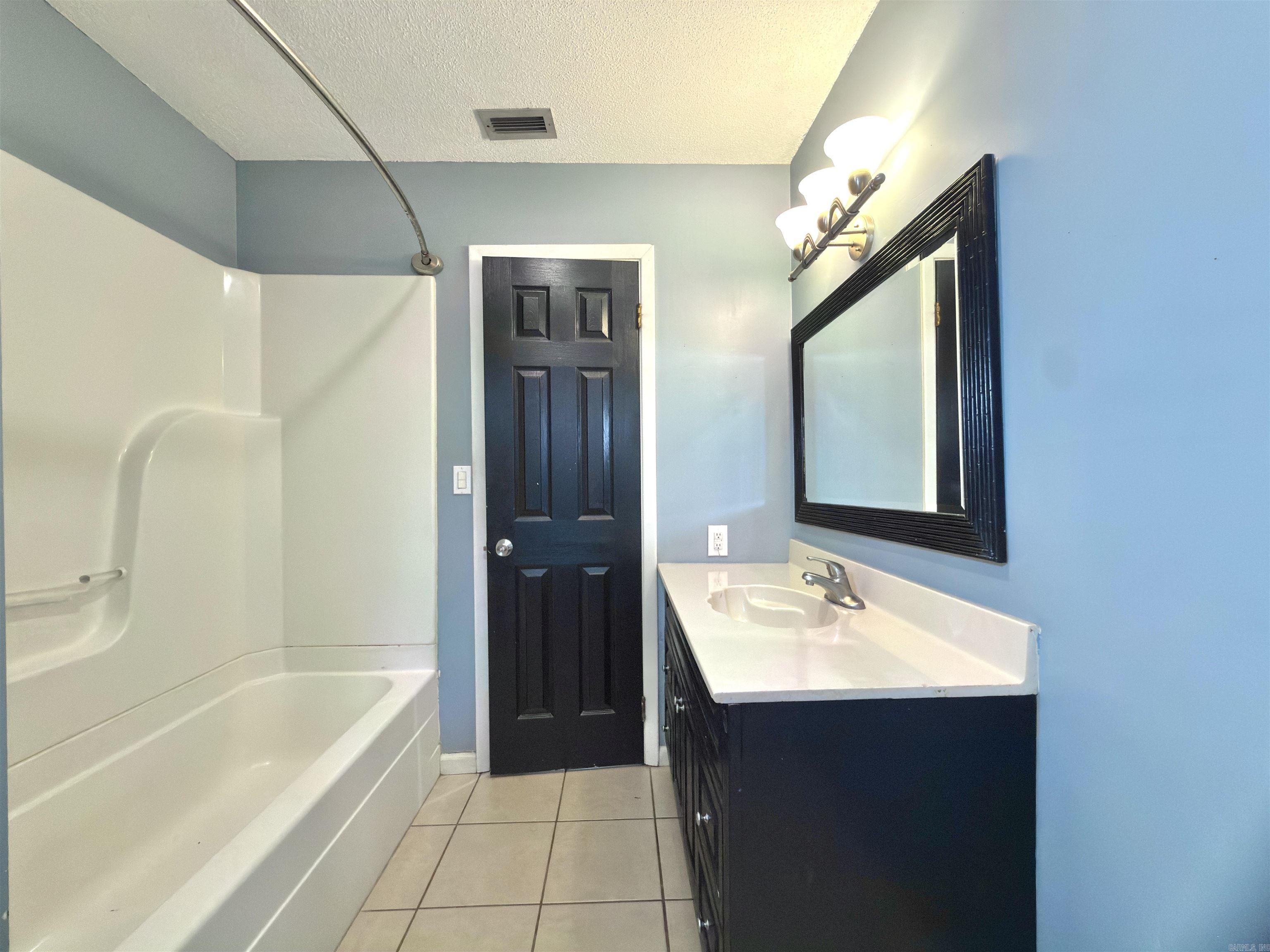 1009 Ridgetop Dr Property Photo 22