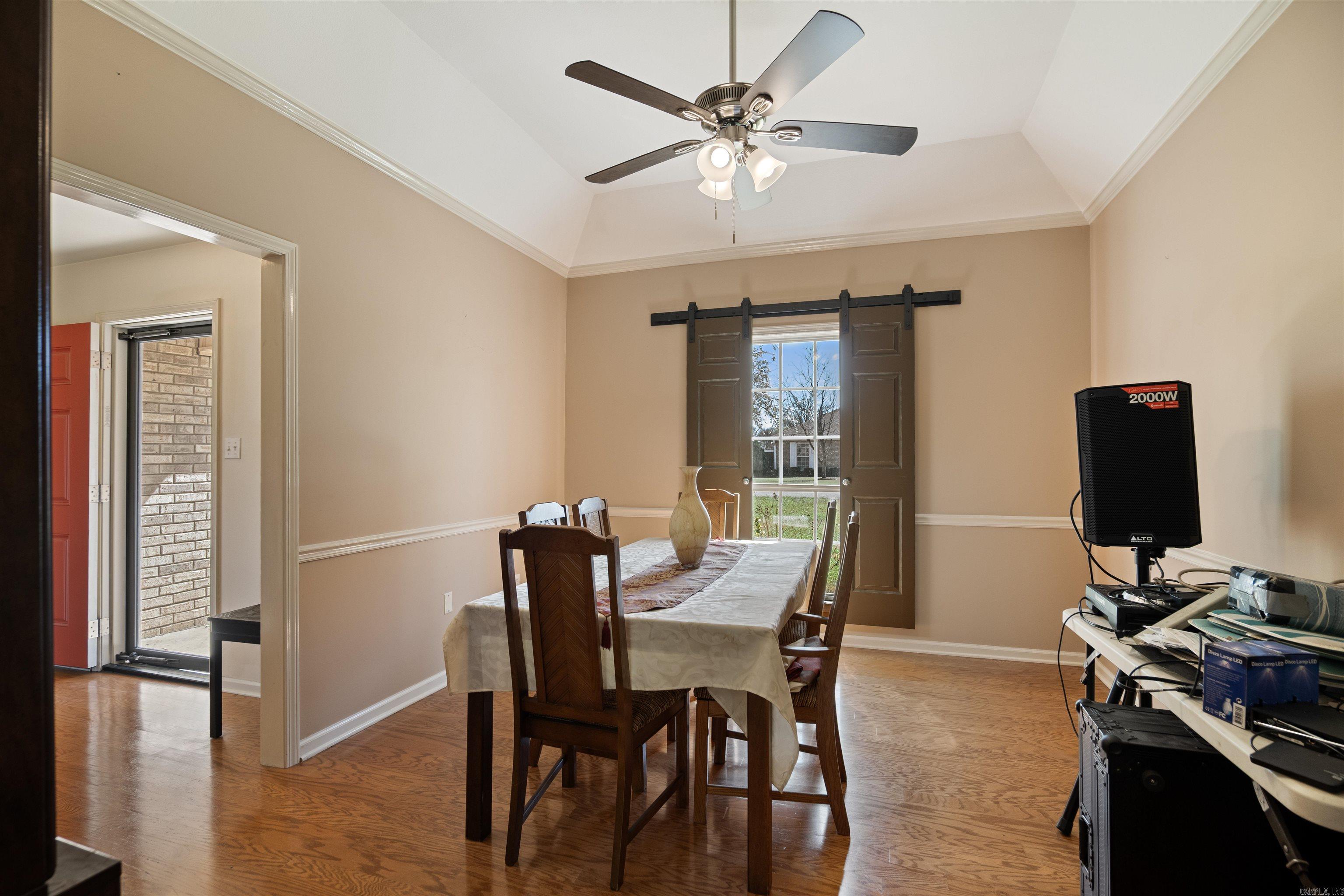 1404 Easy Street Property Photo 12