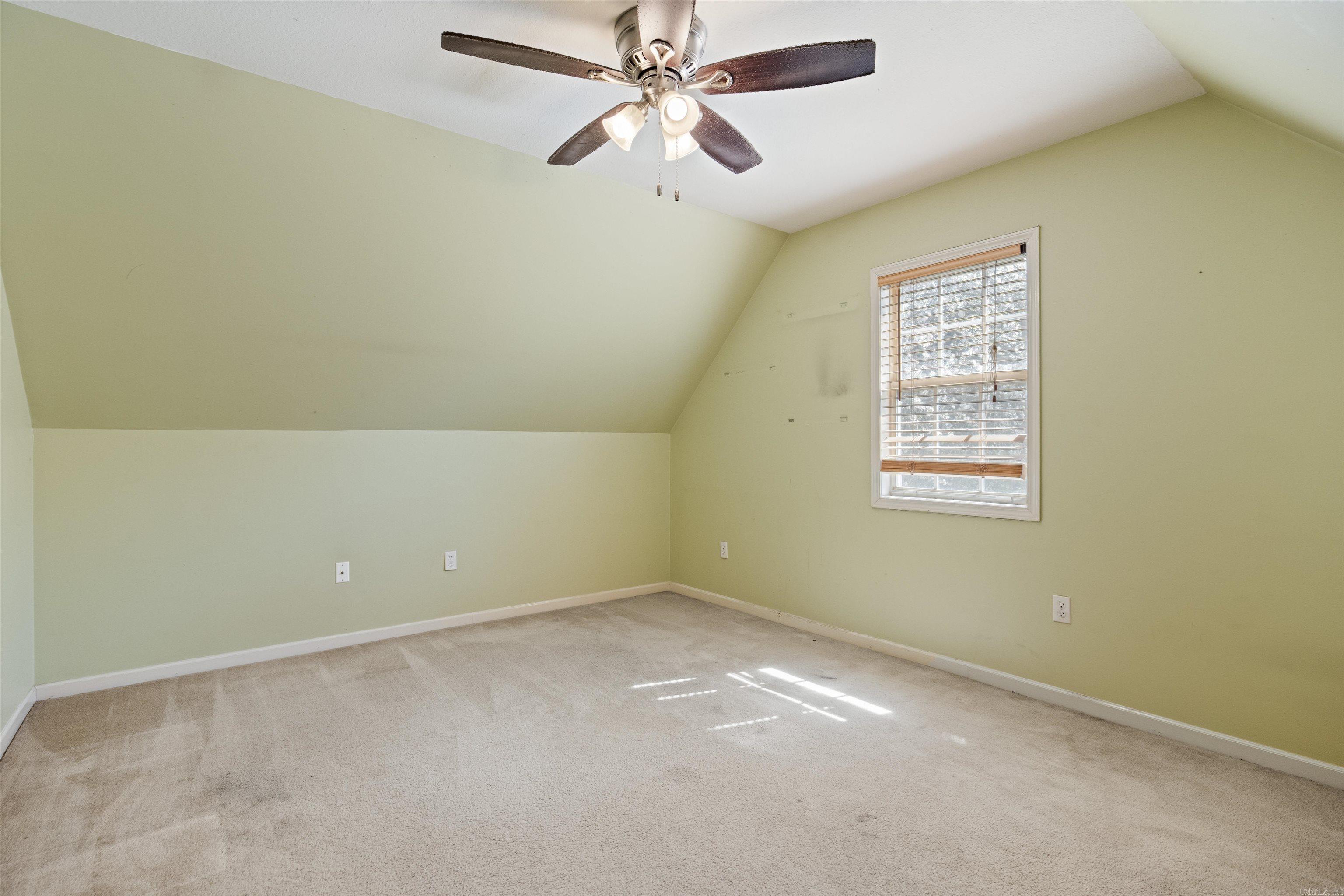 1404 Easy Street Property Photo 19