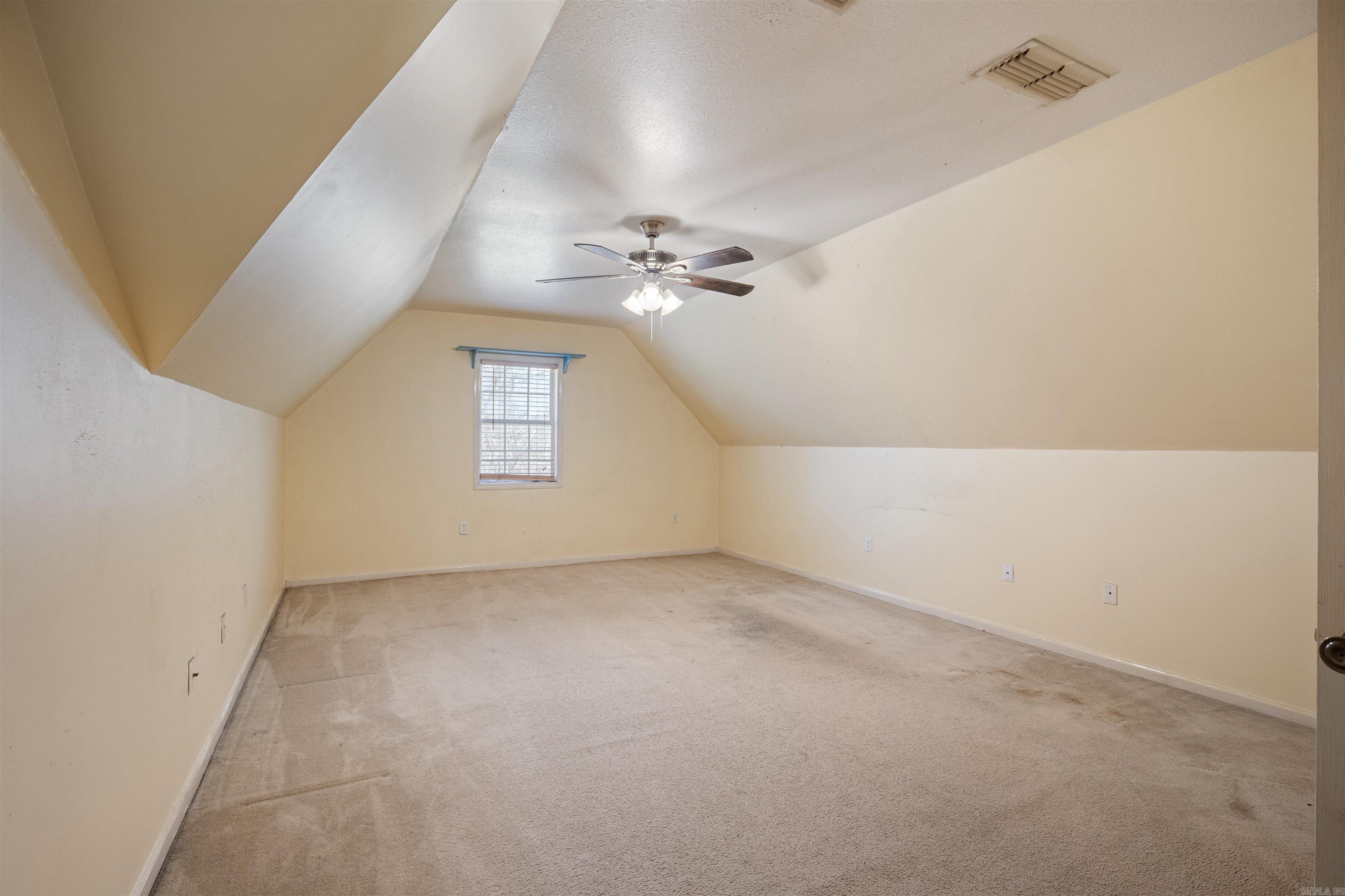 1404 Easy Street Property Photo 21