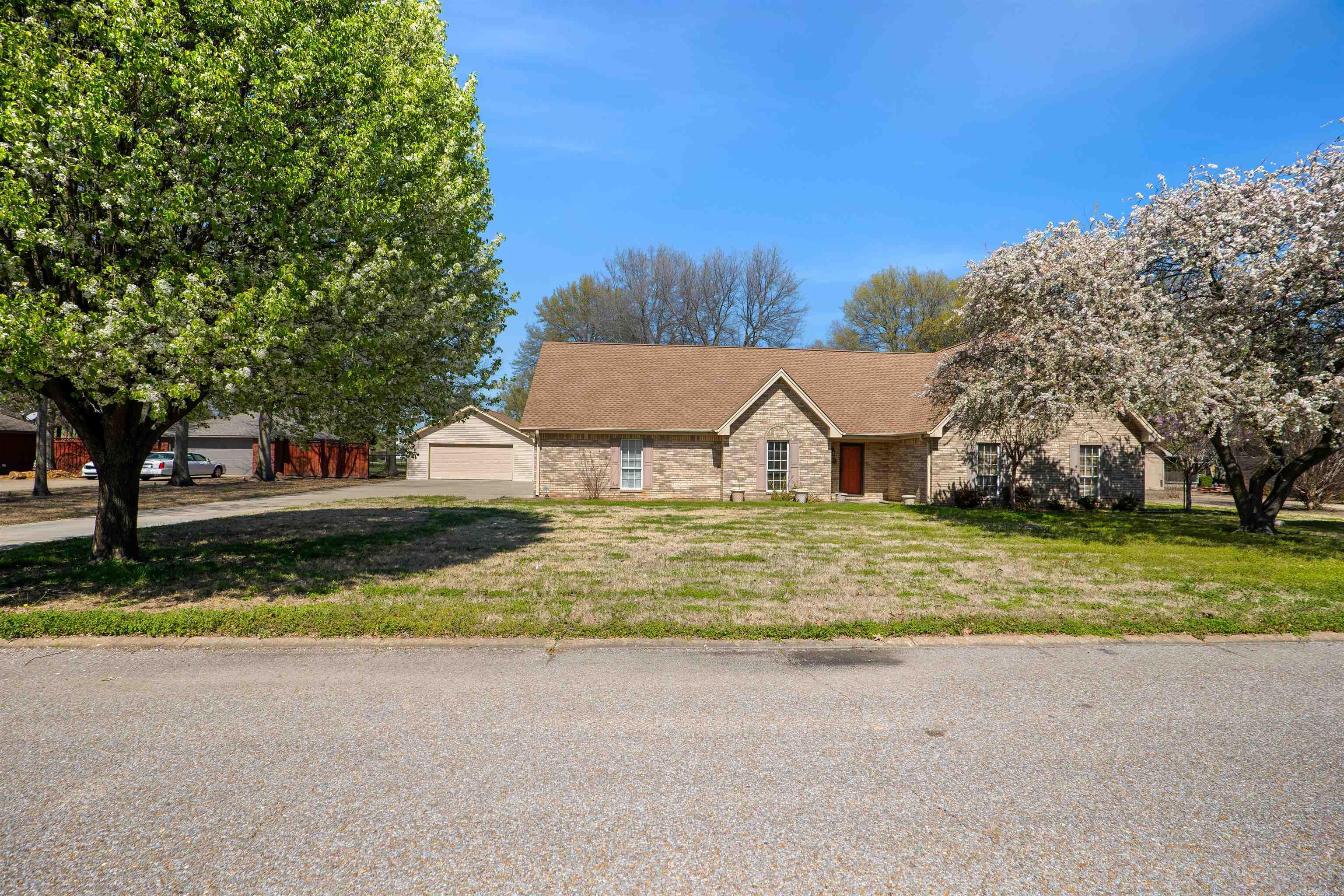 1404 Easy Street Property Photo 28