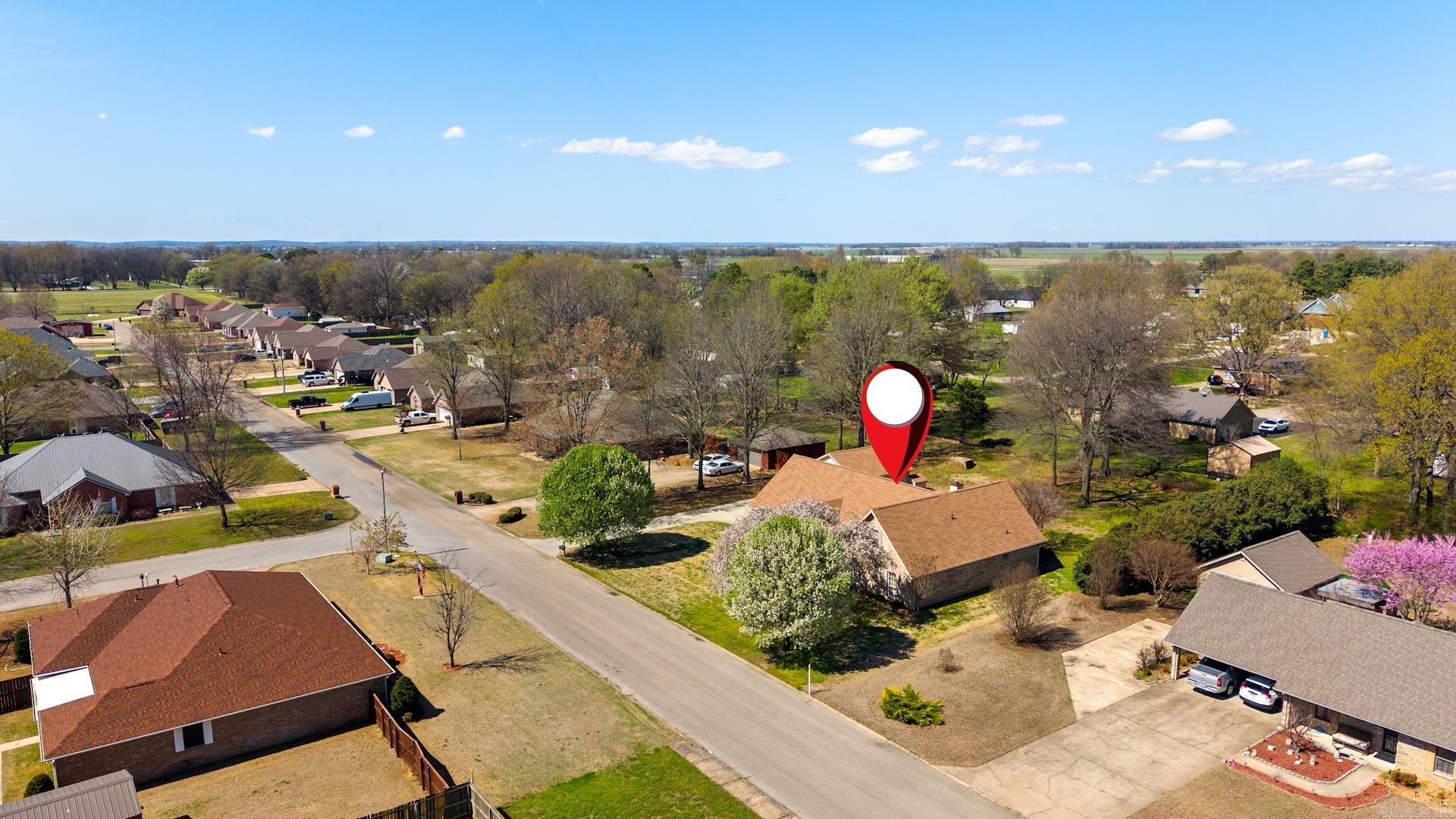 1404 Easy Street Property Photo 32