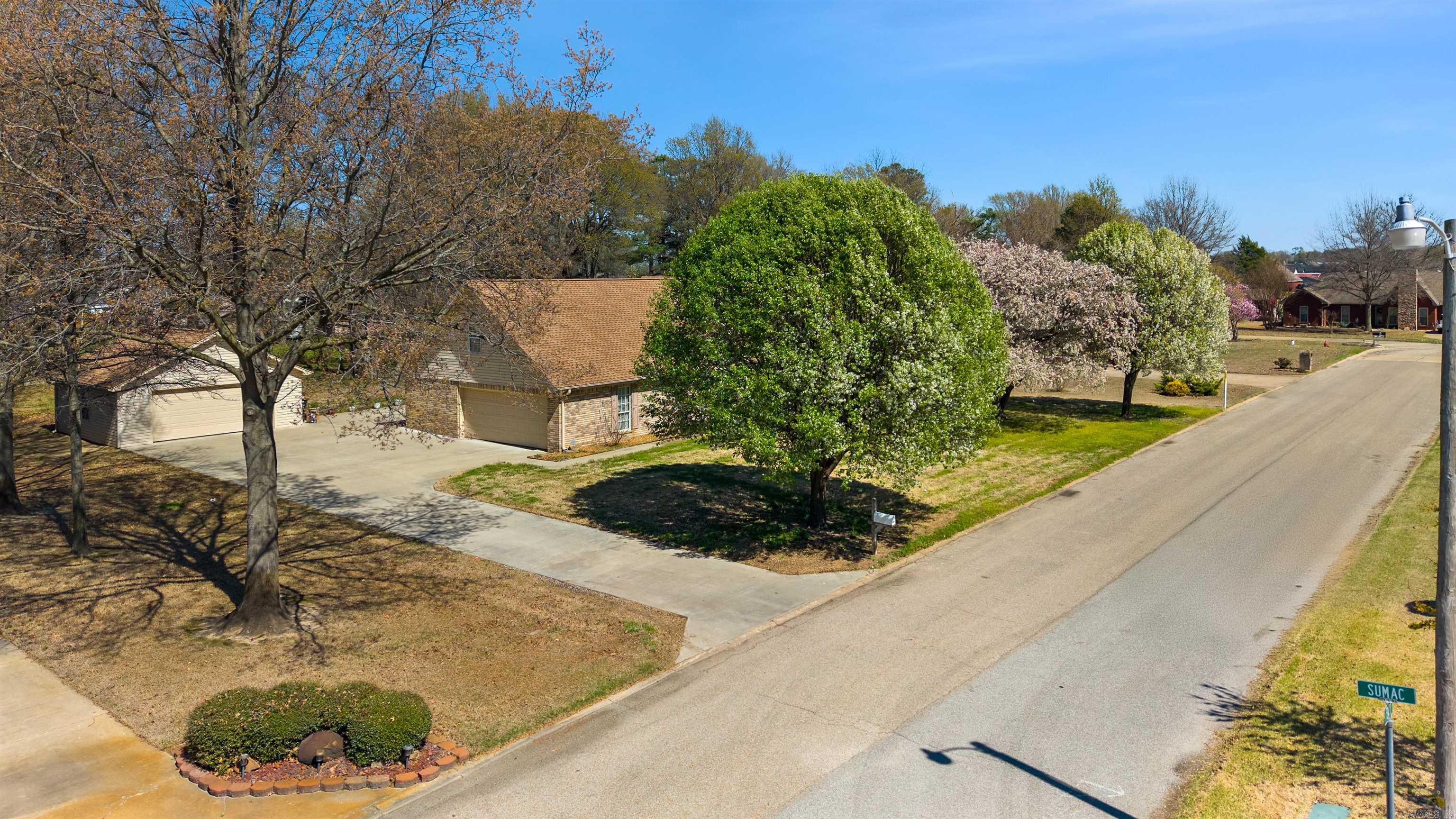 1404 Easy Street Property Photo 33
