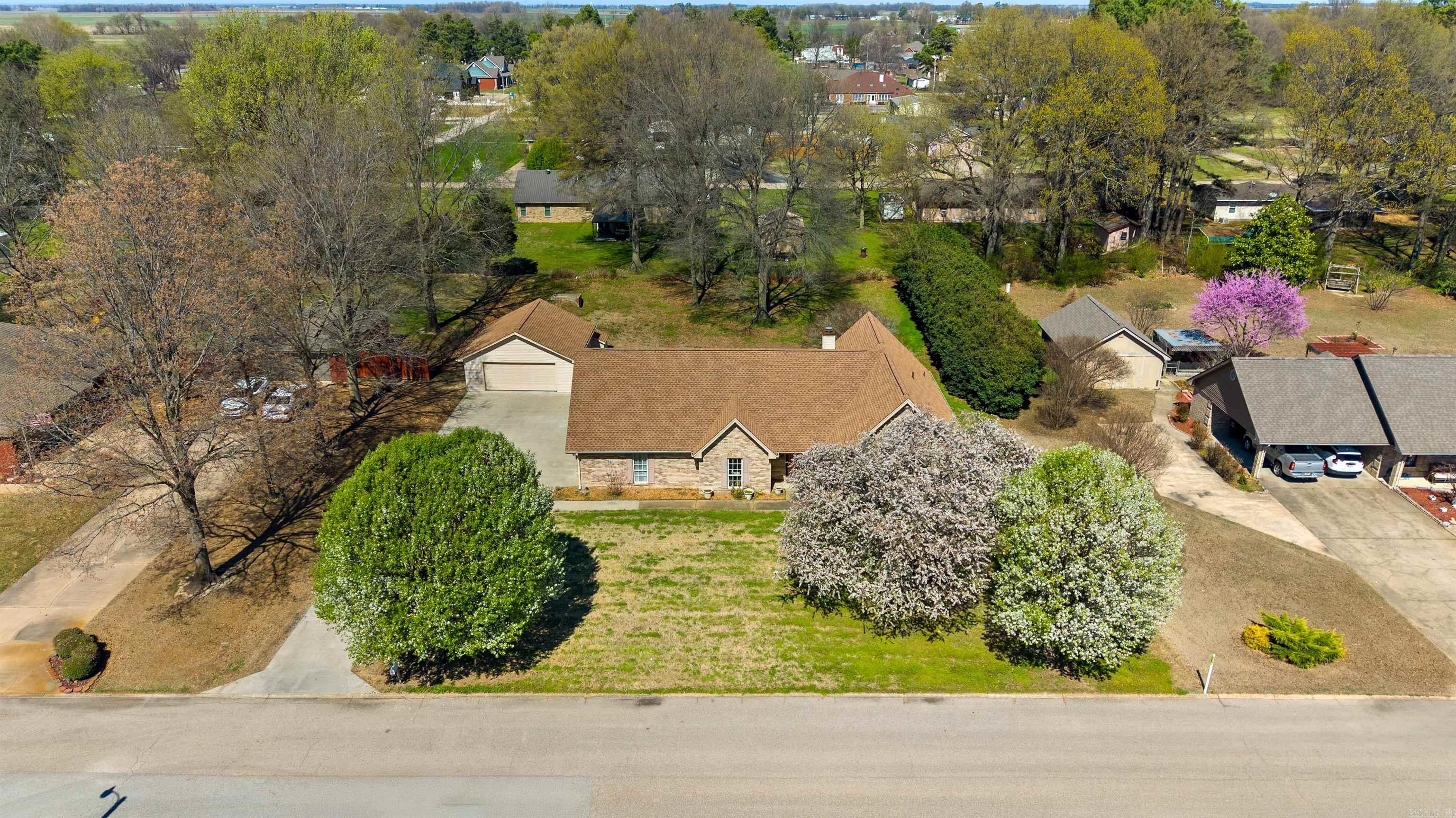 1404 Easy Street Property Photo 34