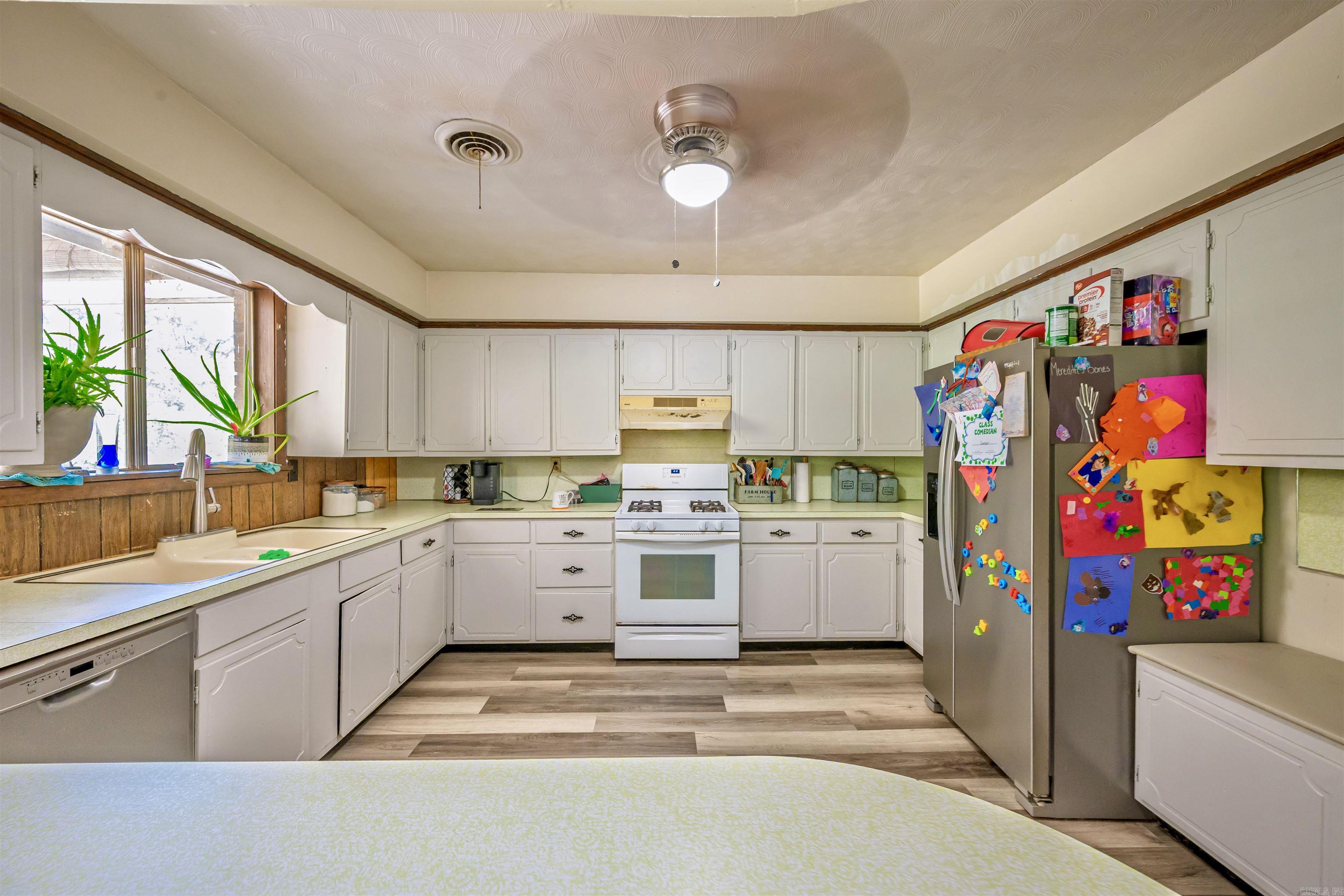 50 Tamara Street Property Photo 5