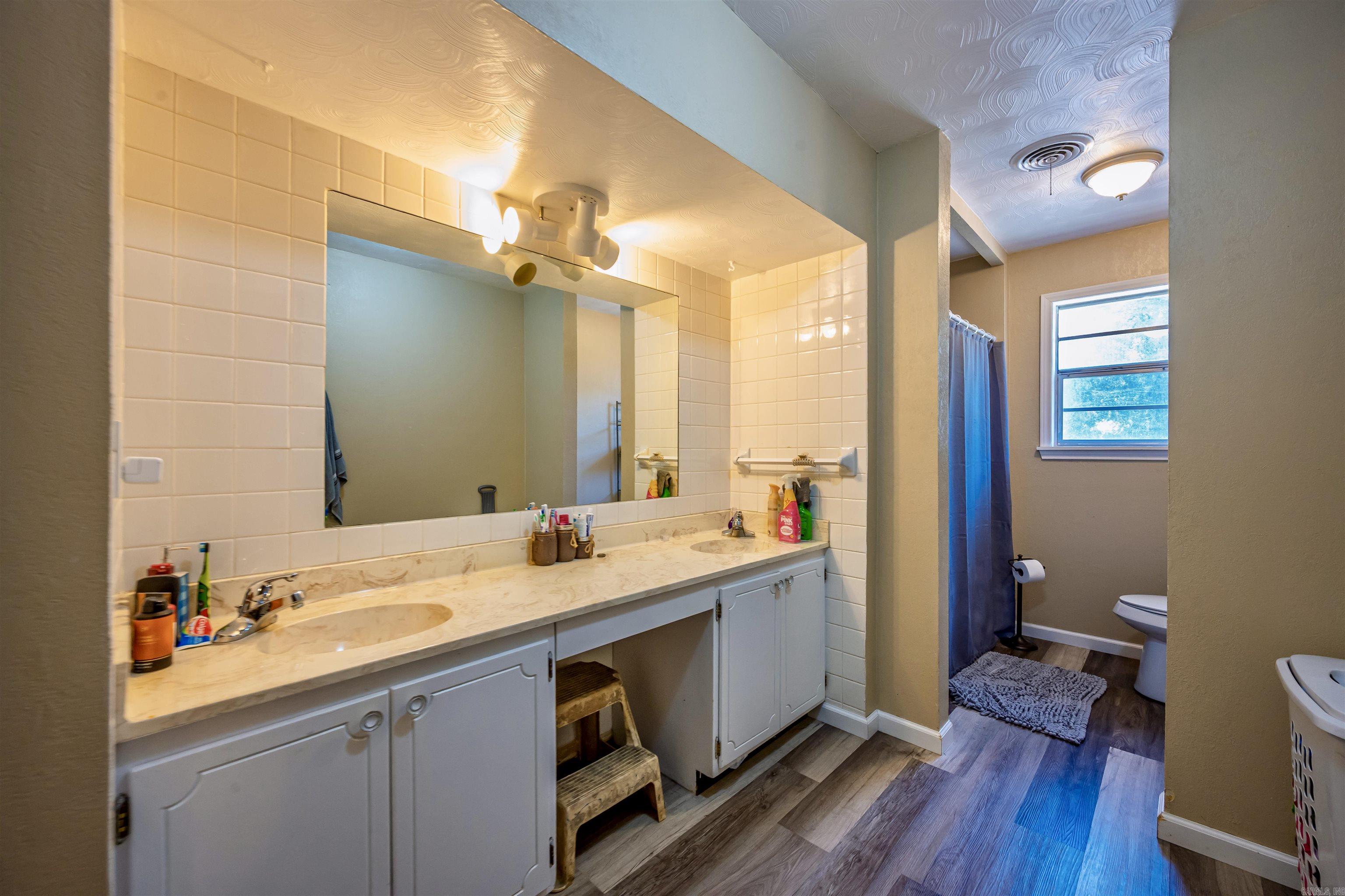50 Tamara Street Property Photo 12