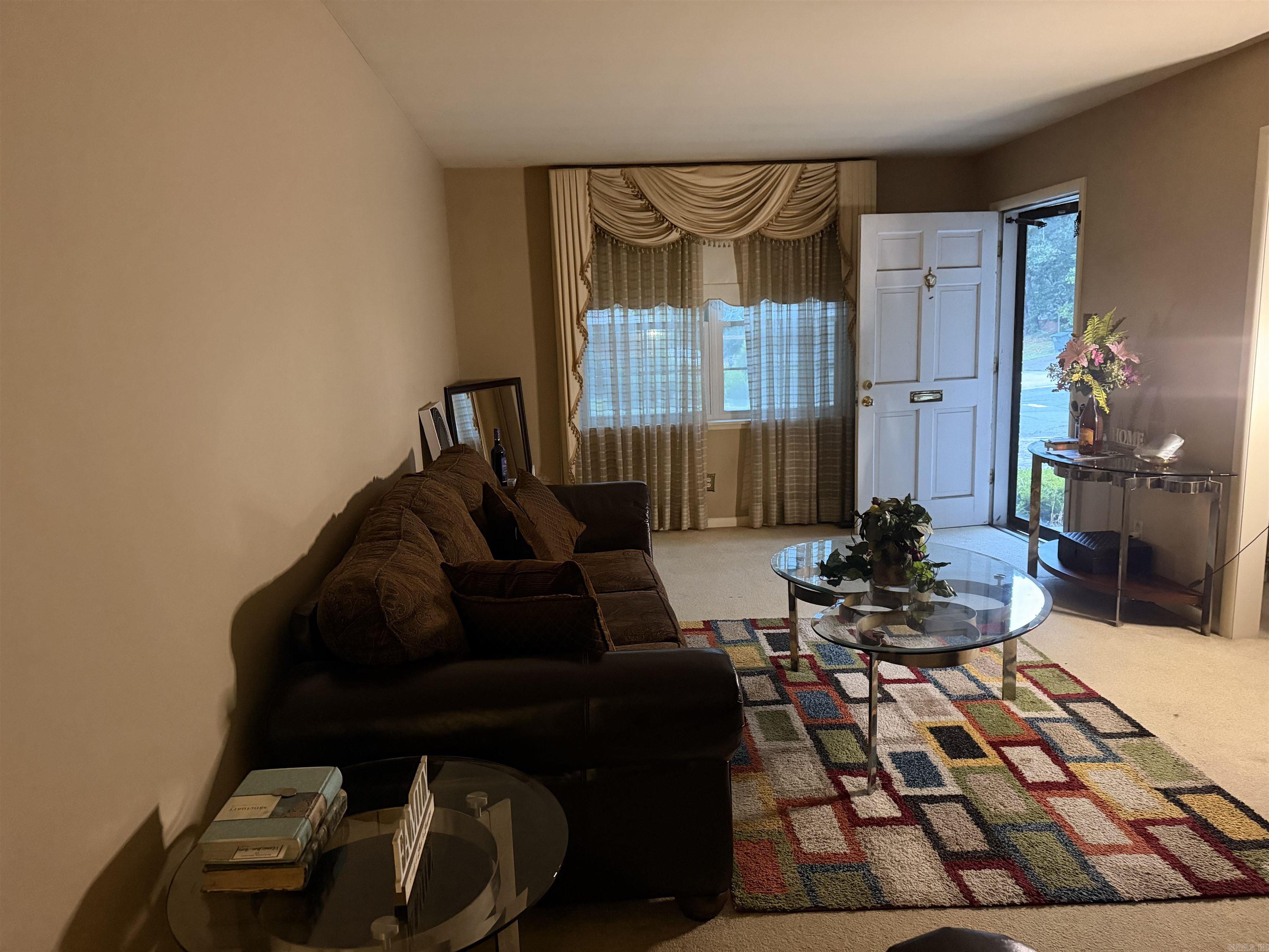 7312 Briarwood Drive Property Photo 3
