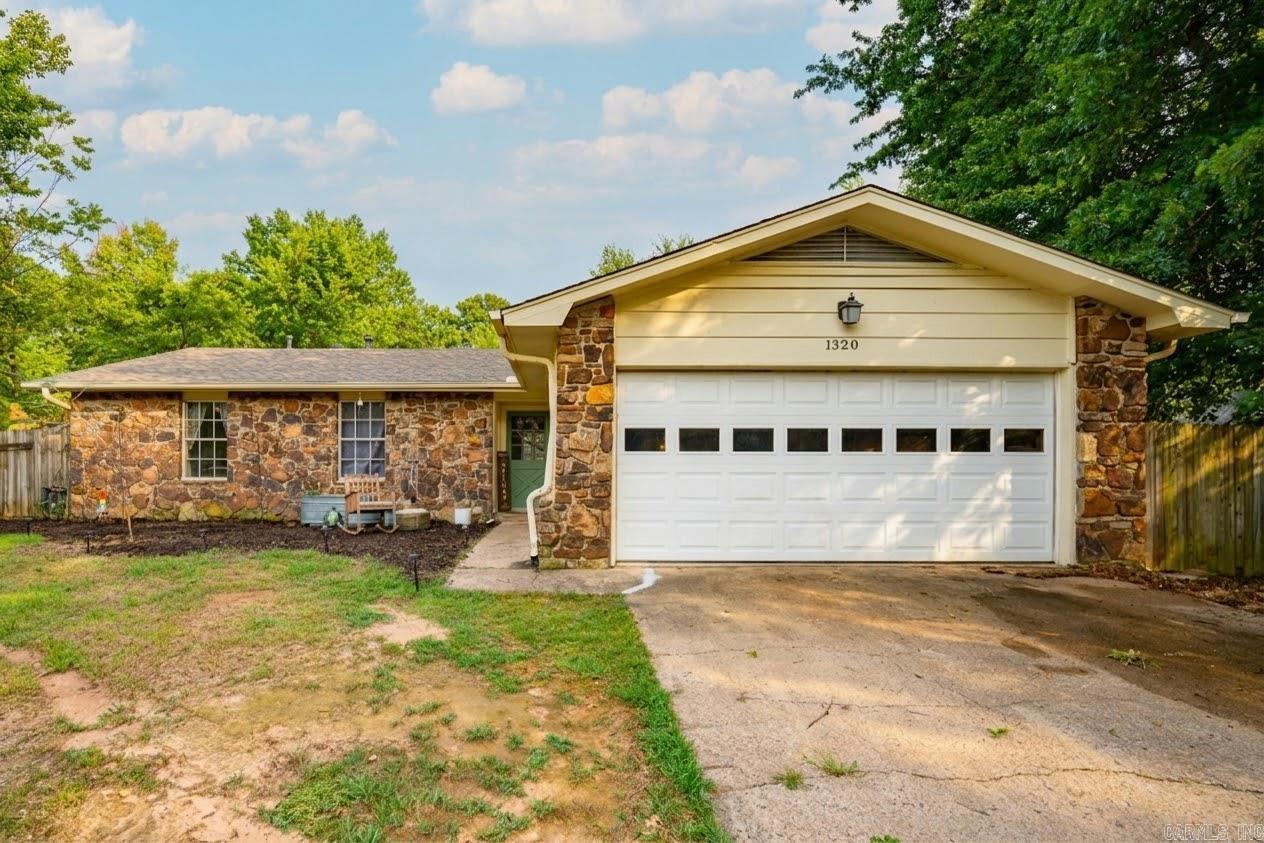1320 Sunset Drive Property Photo 1