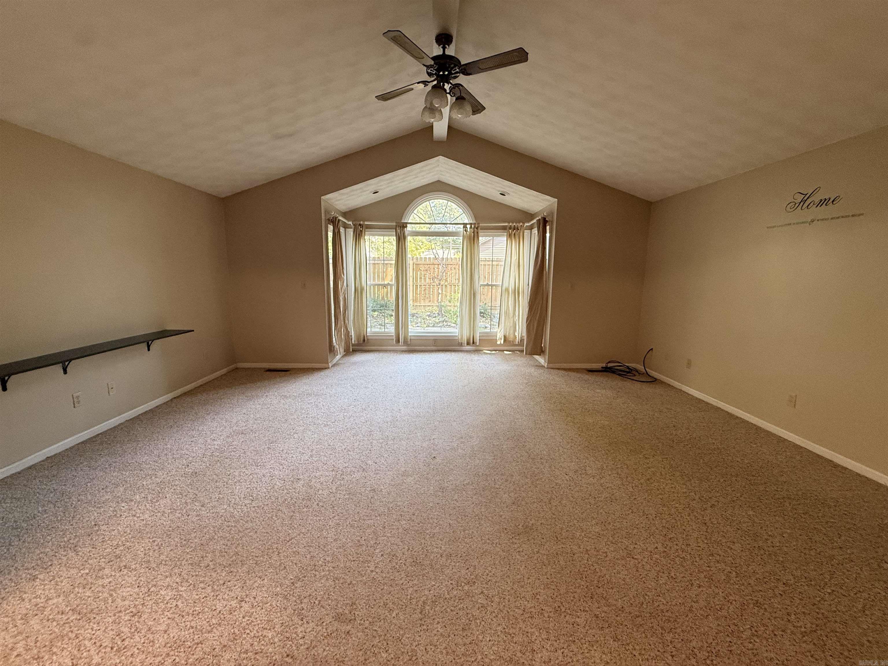 551 N 5th Avenue Property Photo 9